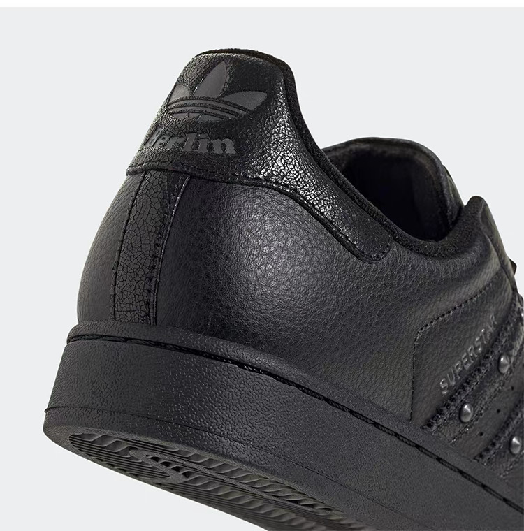 Adidas Superstar 三叶草贝壳头 全黑铆钉款 经典黑武士休闲板鞋
