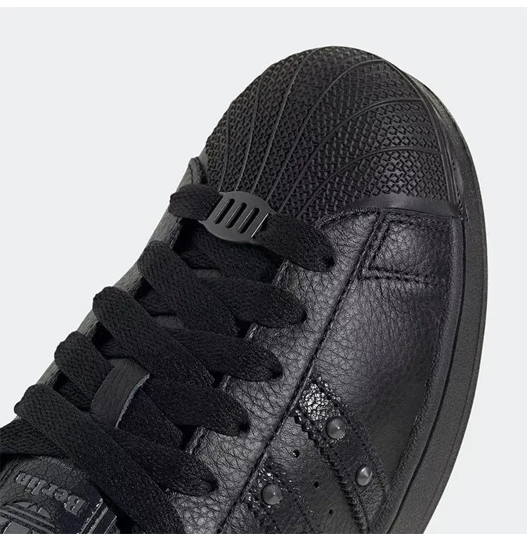 Adidas Superstar 三叶草贝壳头 全黑铆钉款 经典黑武士休闲板鞋