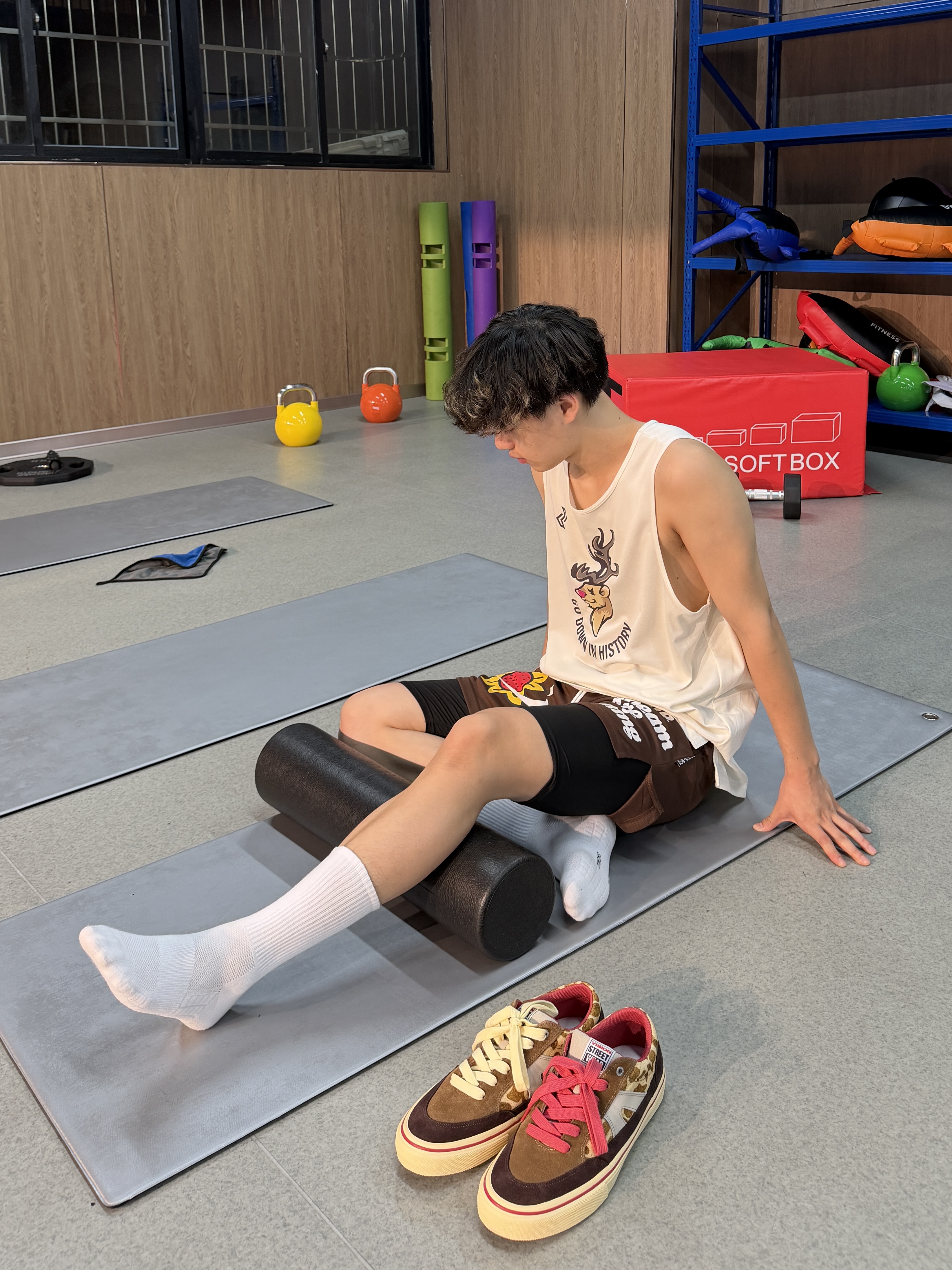 运动风与休闲板鞋碰撞体育生标配？