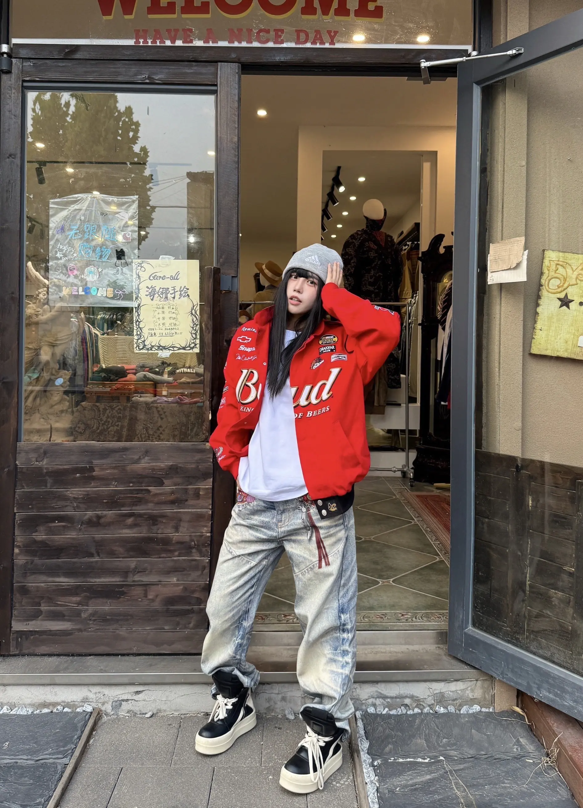 秋天OOTD|美式赛车服搭配这条裤子很ok