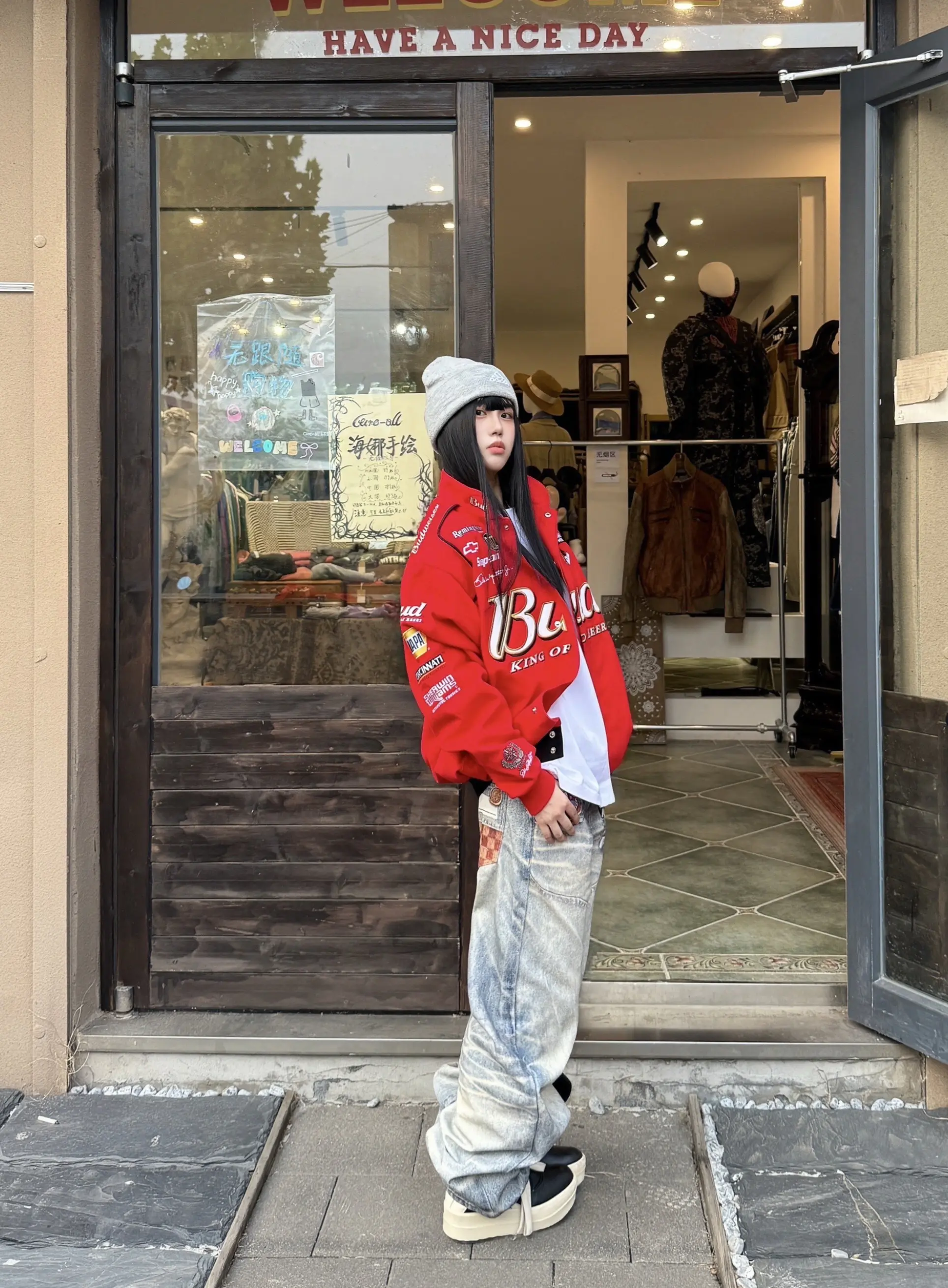 秋天OOTD|美式赛车服搭配这条裤子很ok