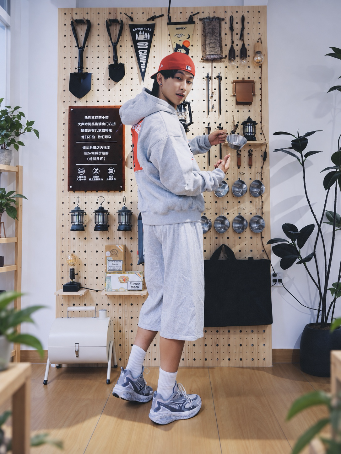 格雷系休闲装|运动千禧Boy感觉
