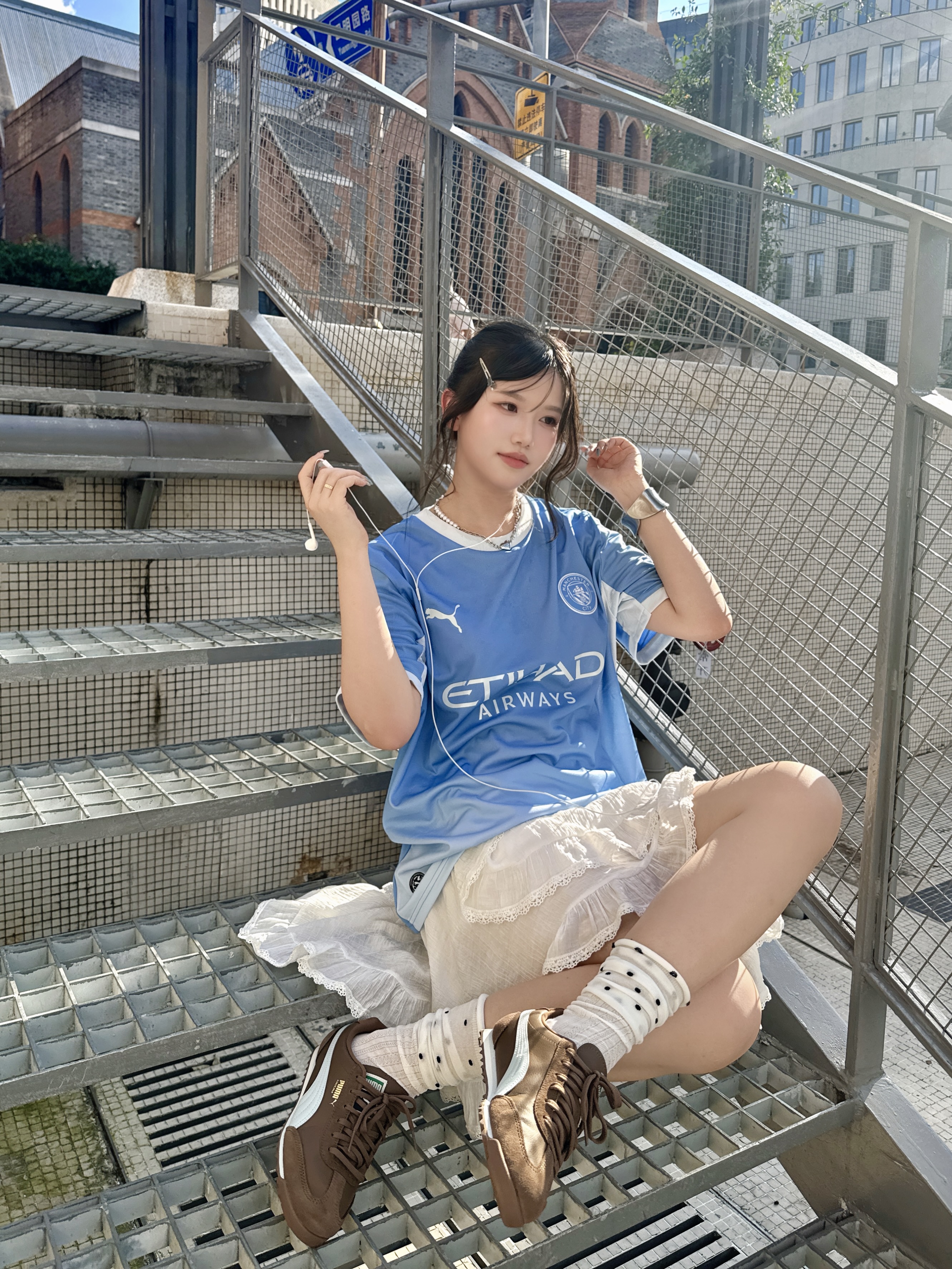 解锁阿普瑞风正确打开方式｜球衣+蕾丝裙🩵