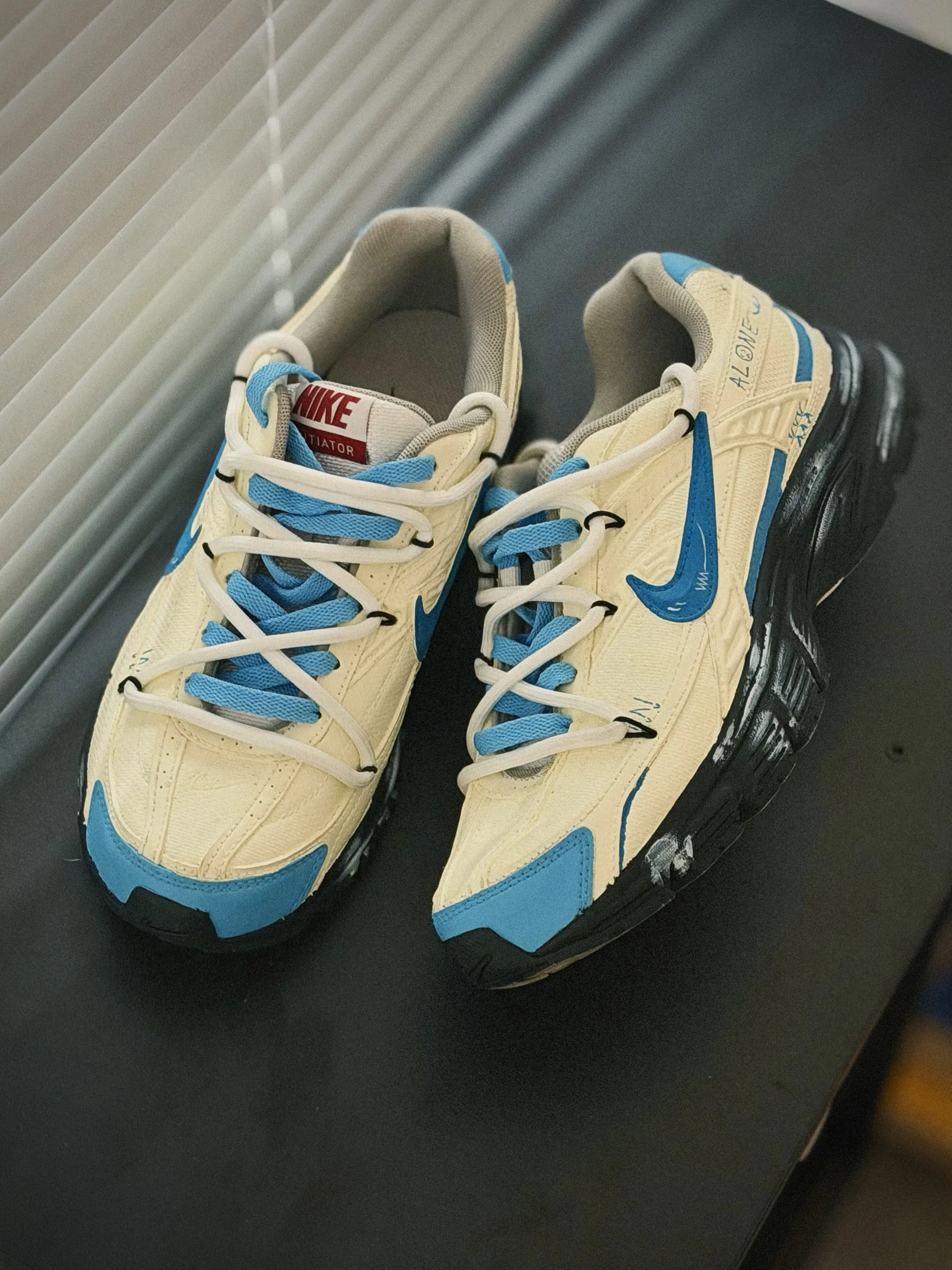 175/58kg|清瘦男生怎么选跑鞋❓City Wander复古款,显高不显脚大
