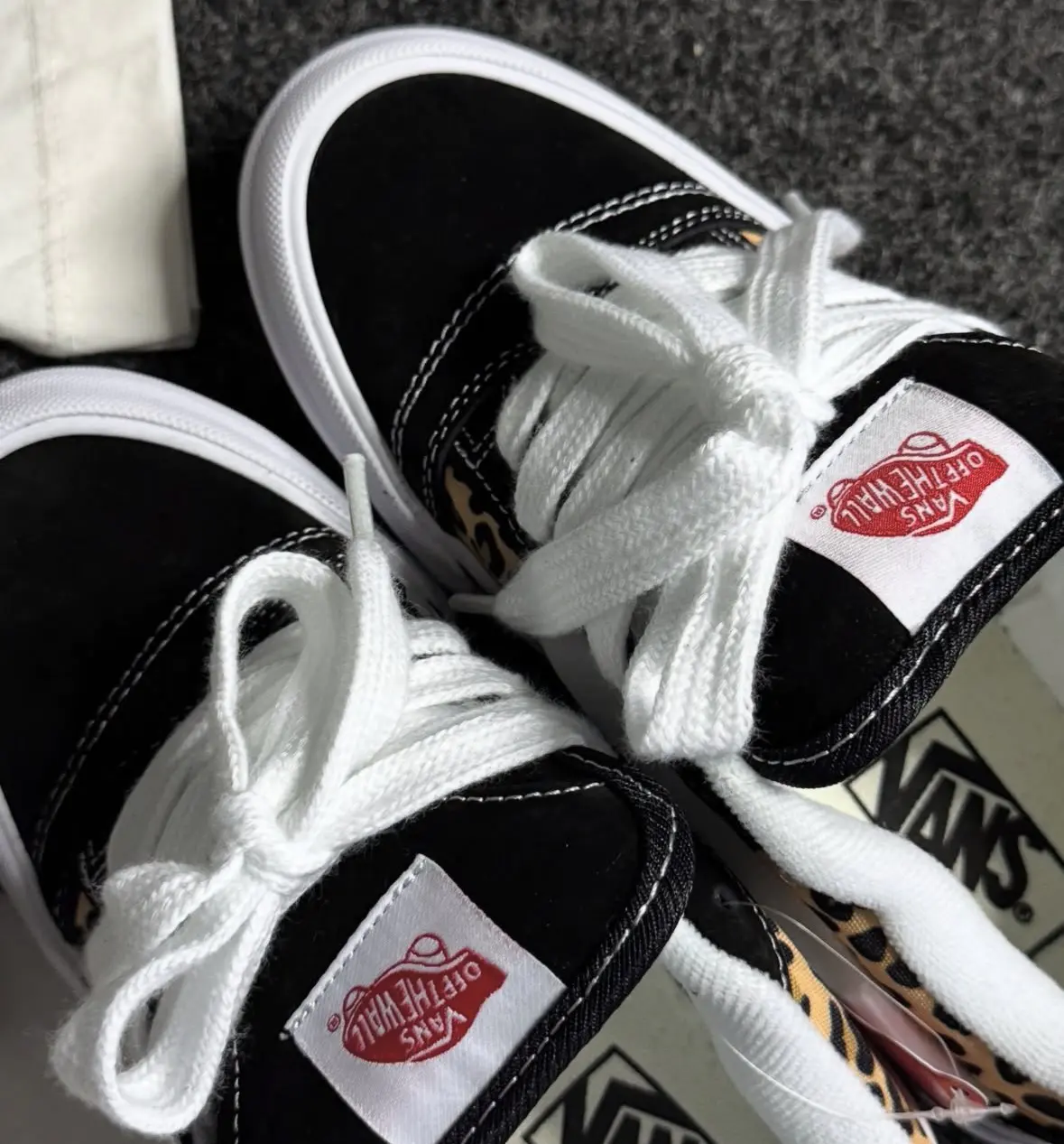 Vans豹纹厚底板鞋