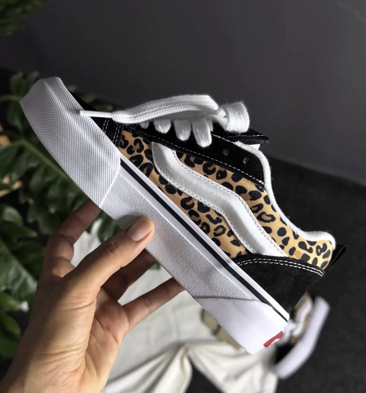Vans豹纹厚底板鞋