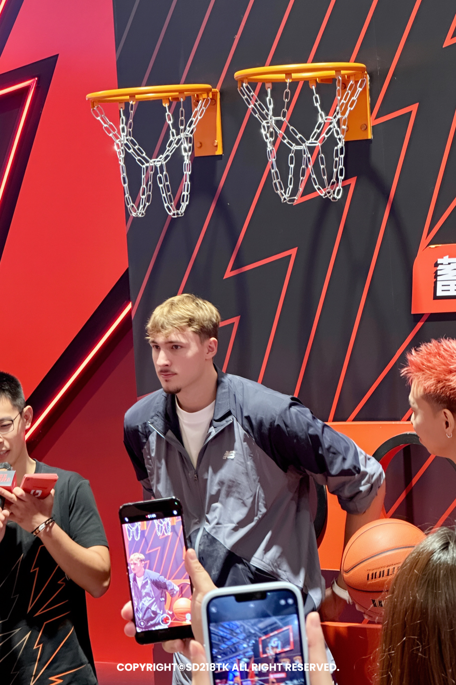 NBA澳门中国赛|近距离见到状元弗拉格了!