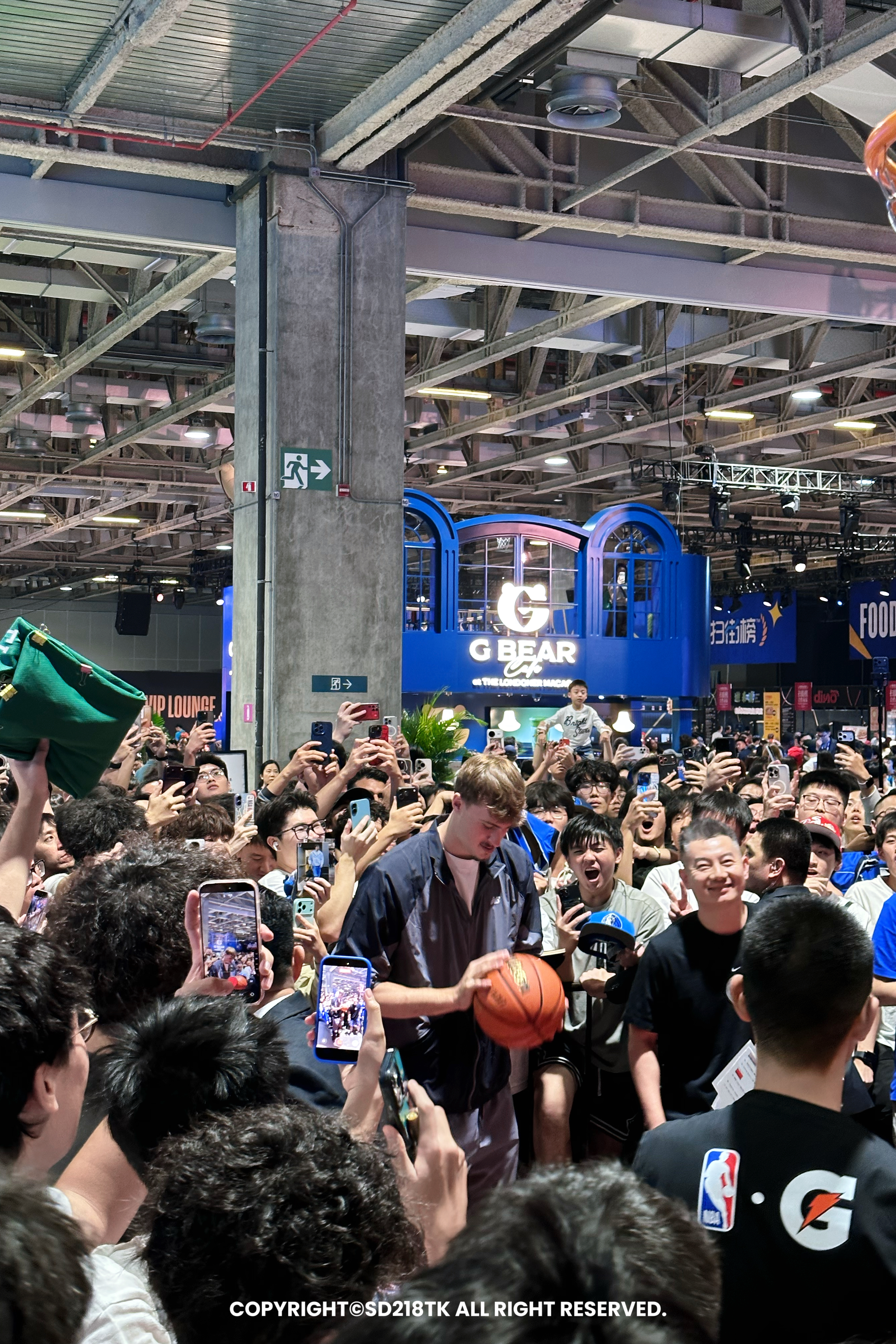 NBA澳门中国赛|近距离见到状元弗拉格了!