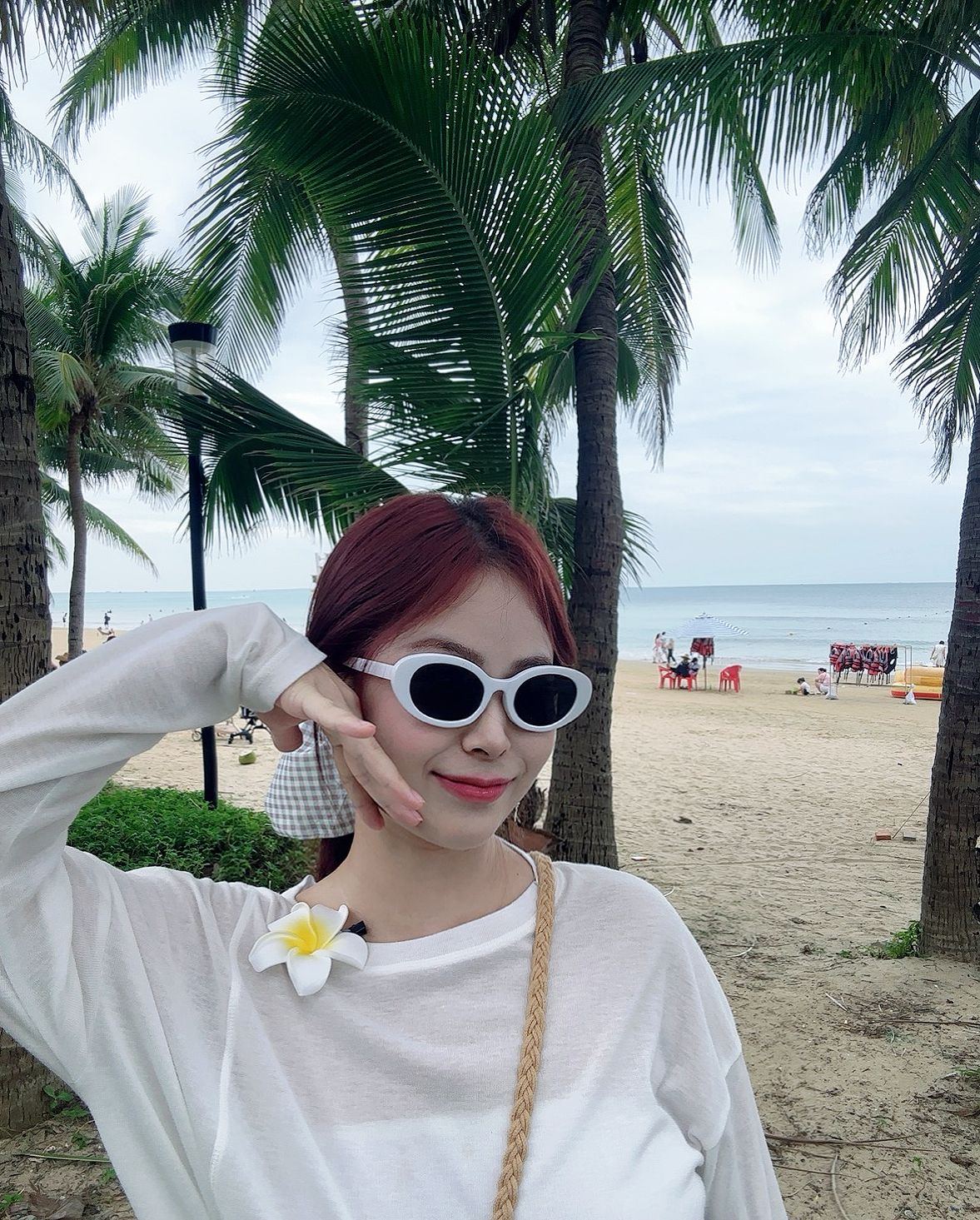 去海边被问爆的墨镜!白框简直不要太清爽🏖️