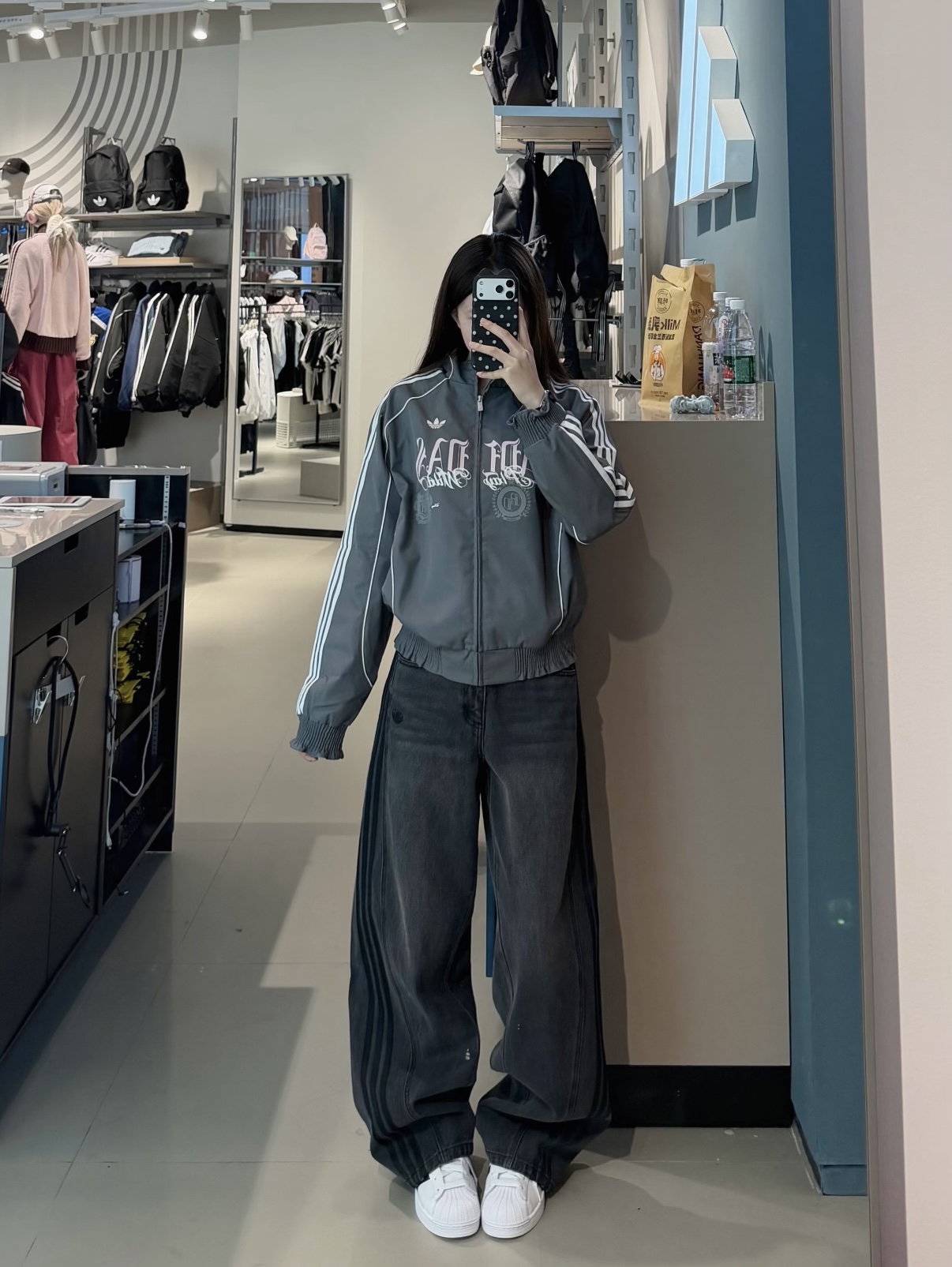 早秋OOTD|酷女孩的灰系运动穿搭