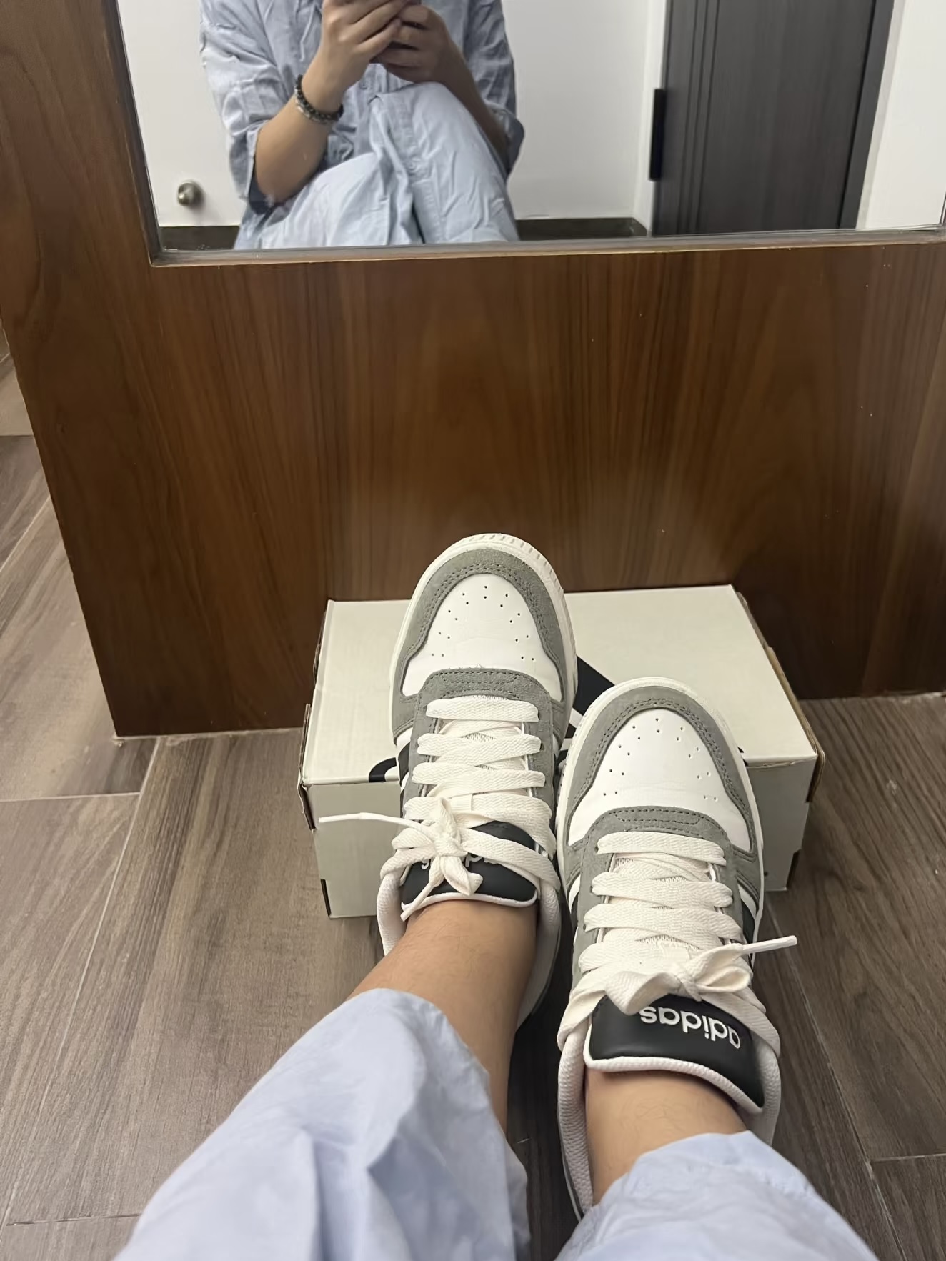 阿迪鞋子就是稳