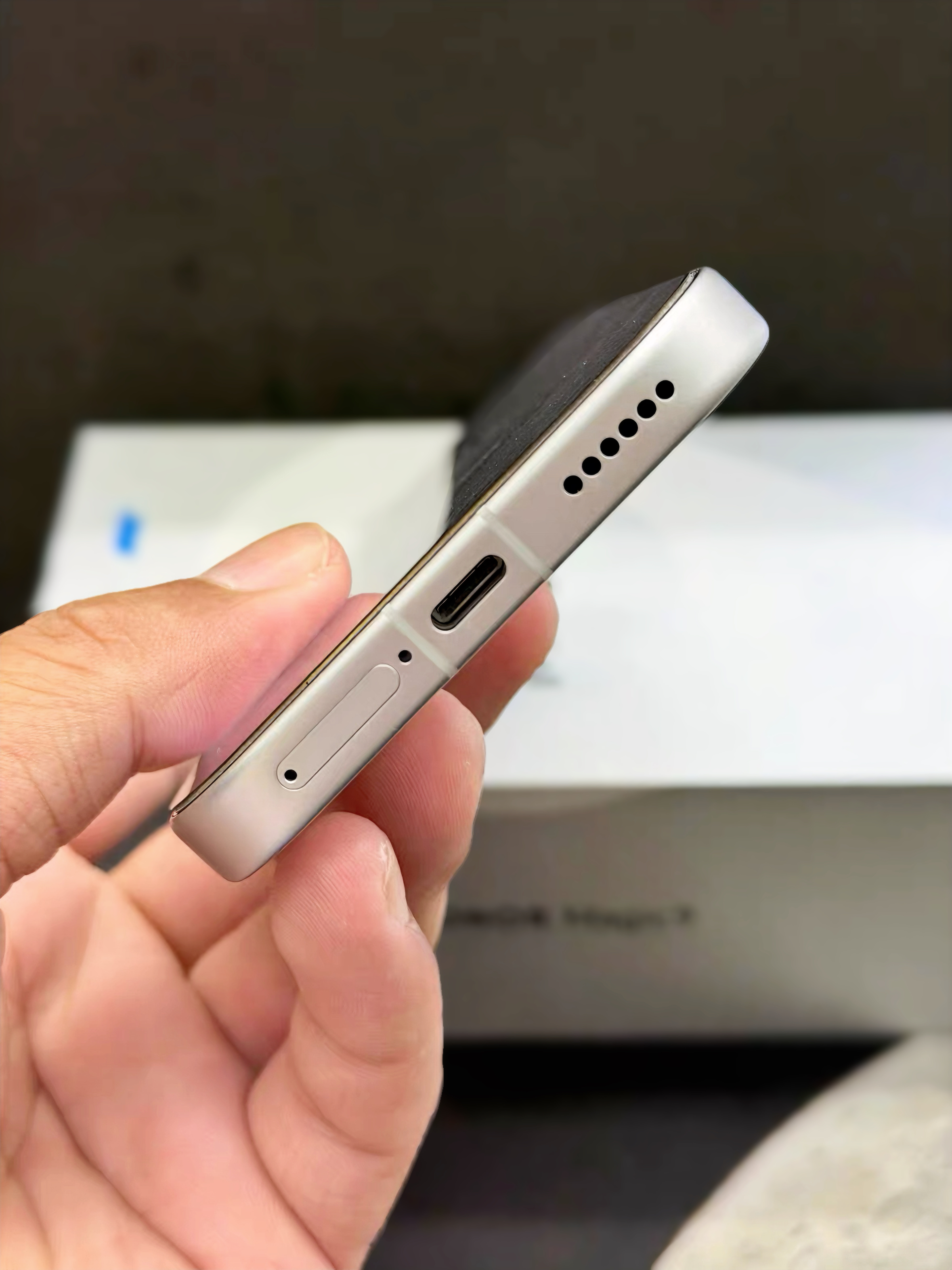 荣耀Magic9又香又臭❗到底值不值得买❓