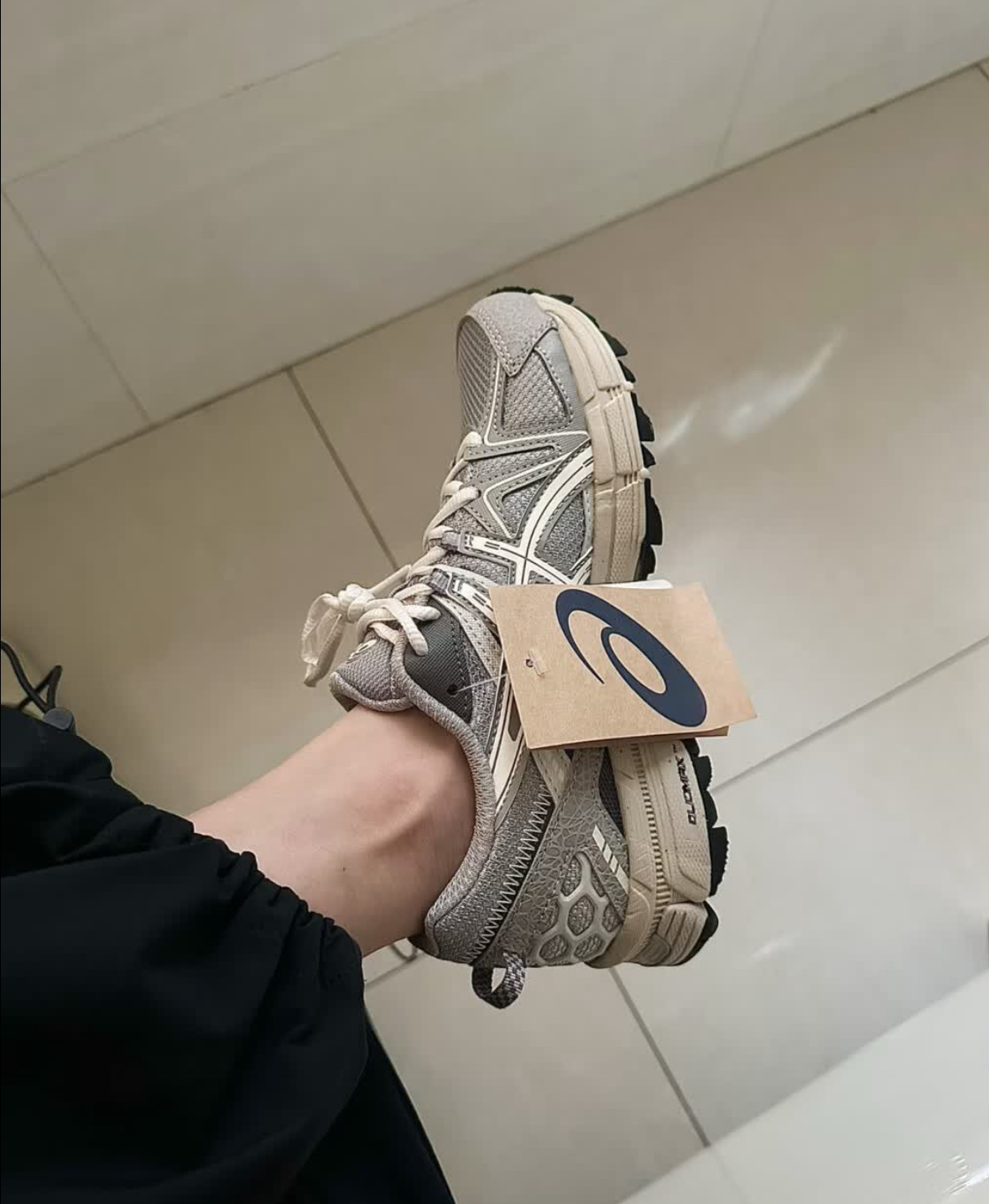 10w人买的鞋子，让我看看怎么个事？