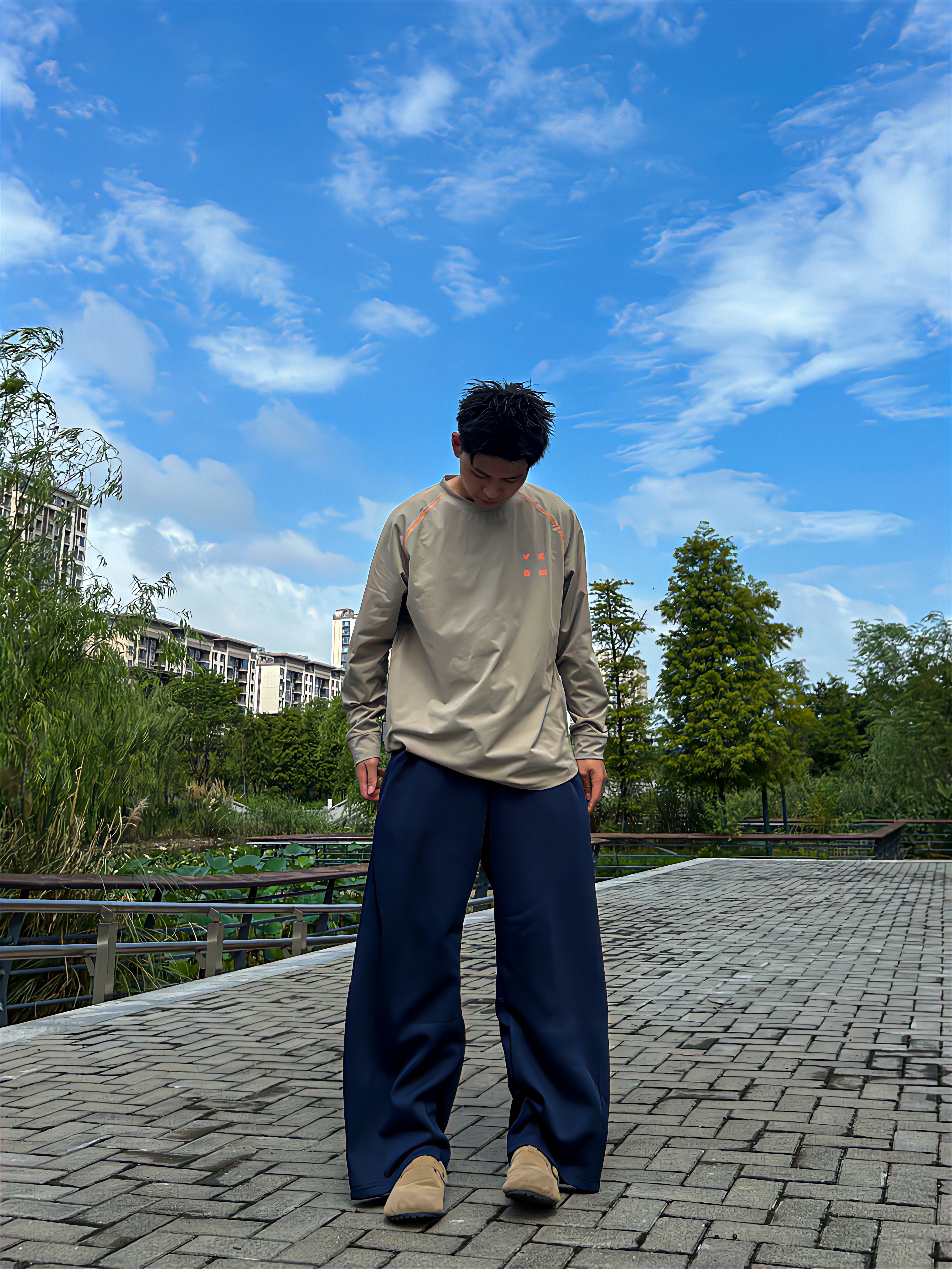 出街一套搞定✨早秋阔腿运动裤太好穿