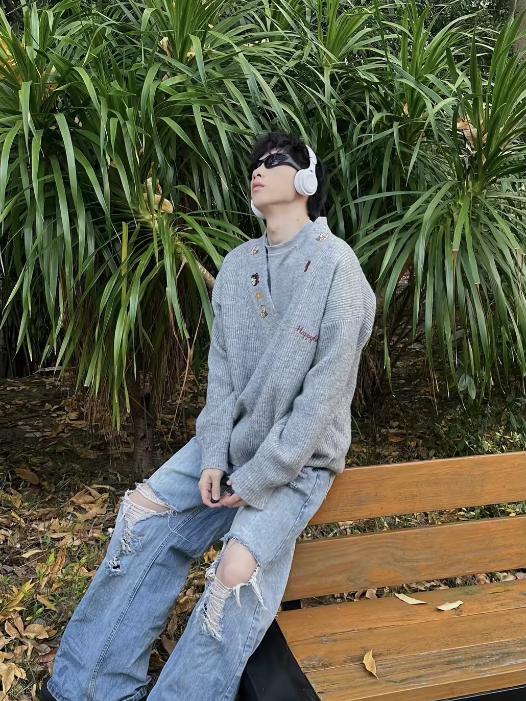 查尔斯桃心V领针织开衫|温柔氛围感✨