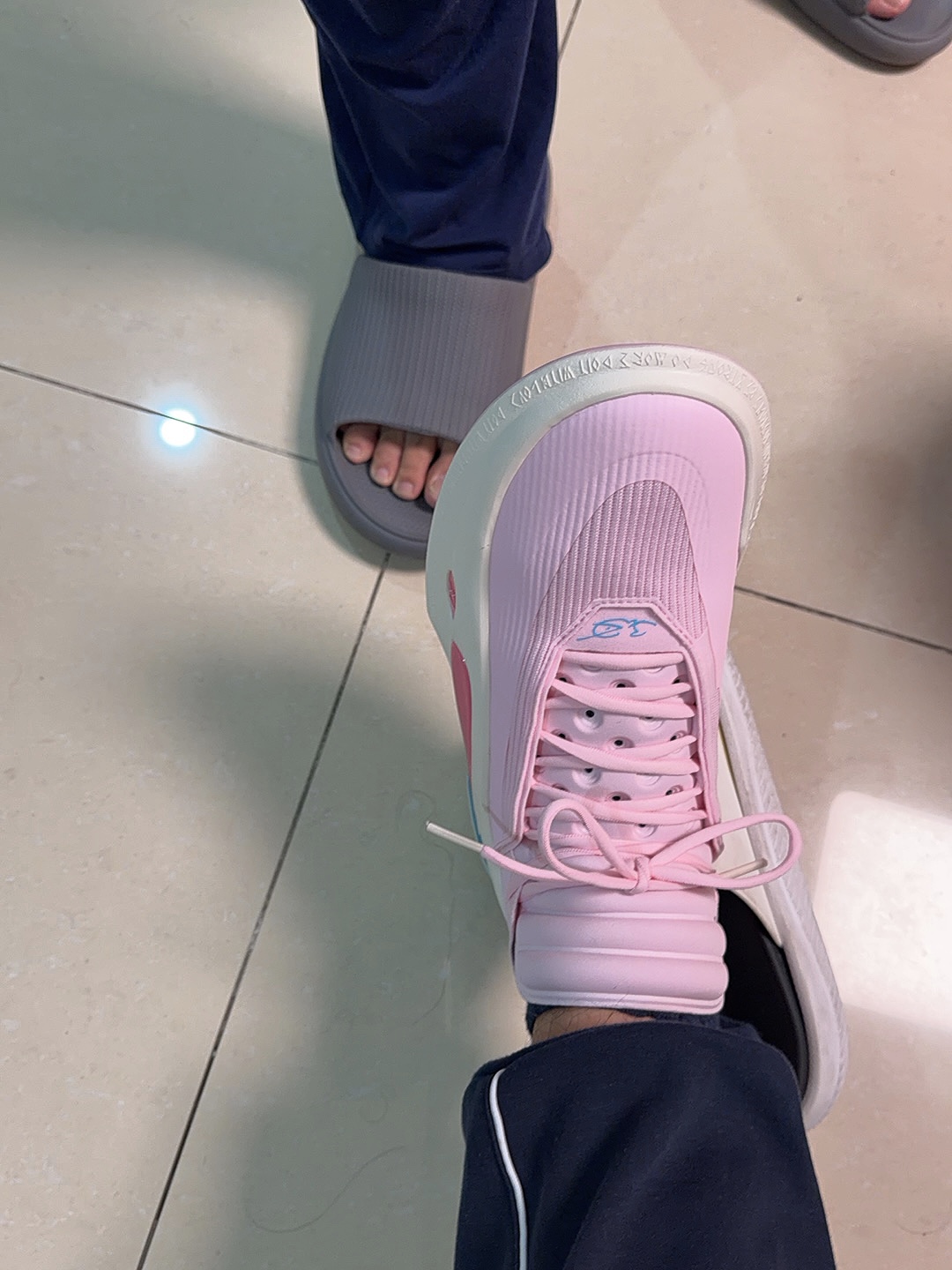 李宁篮球鞋很好