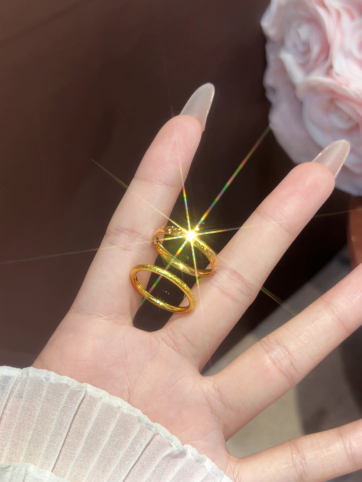 一对才2g…但是我们的第一对黄金情侣对戒🥰