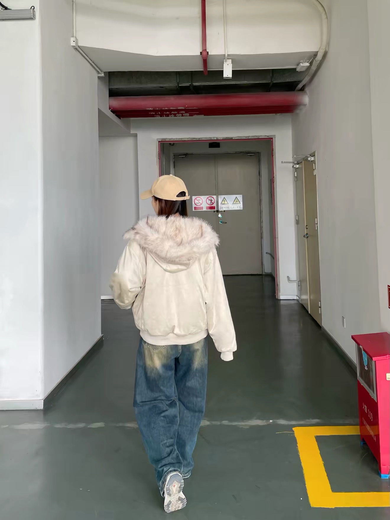 ⚠️别瞎买!这件卡其色毛绒夹克,好看但极其难伺候💸