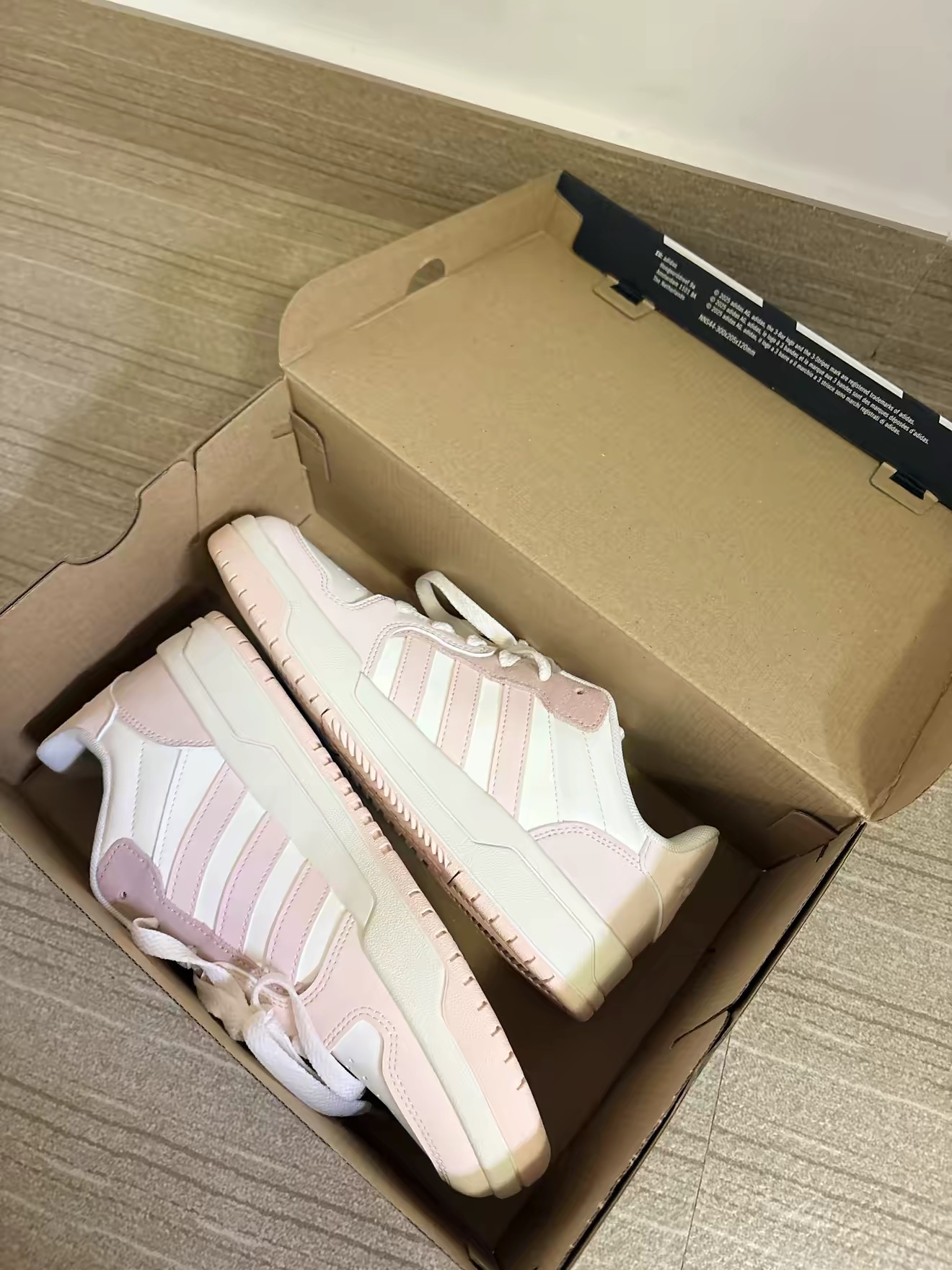 ⚠️百元档的阿迪板鞋,买前先看这几个通病💸