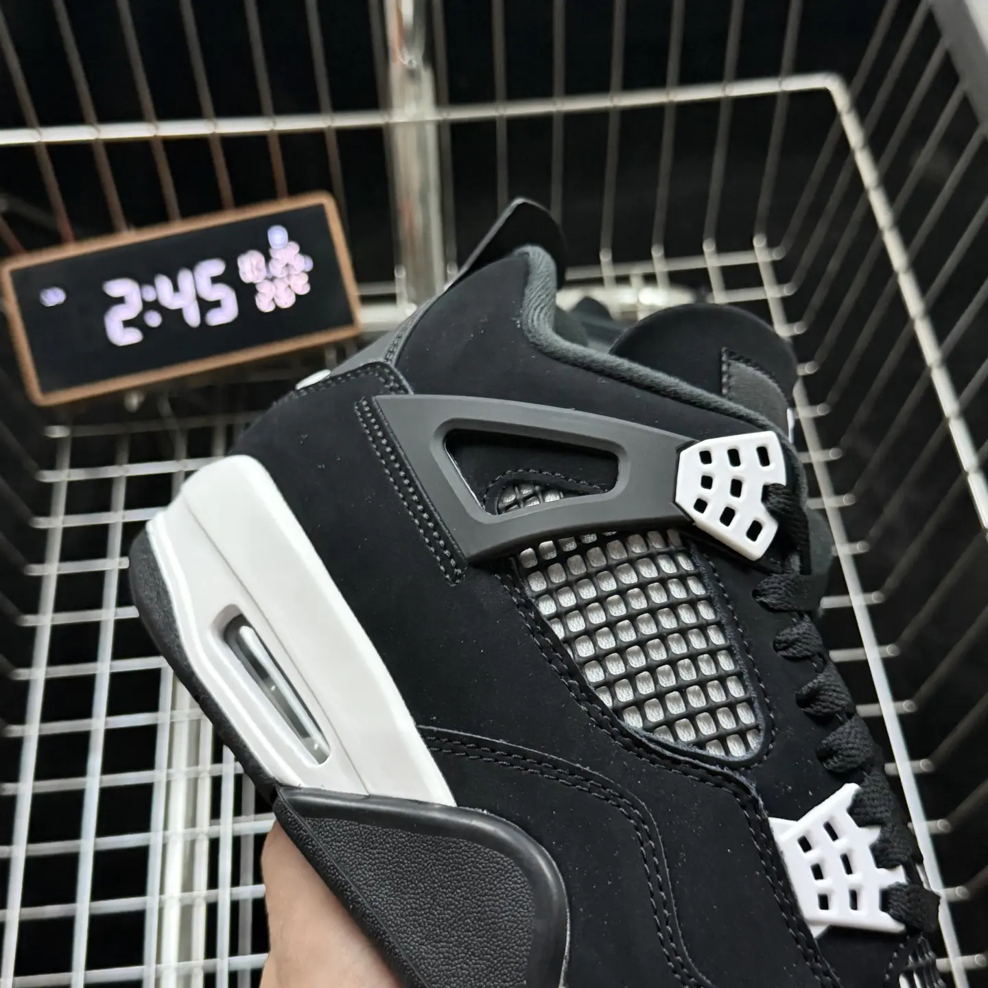 🖤🤍经典白雷回归!这双AJ4上脚太帅了👟
