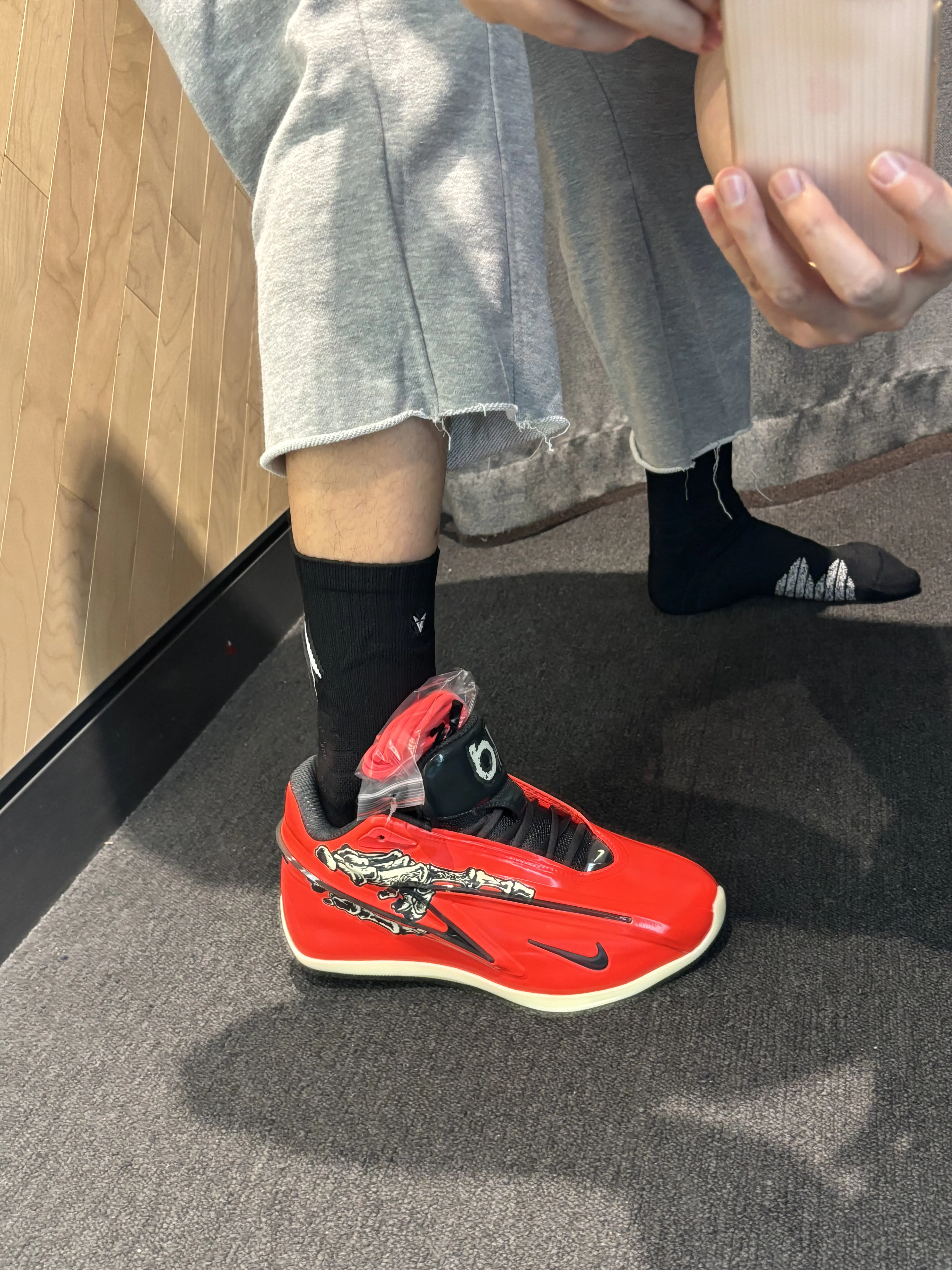 左滑看篮球袜上脚效果