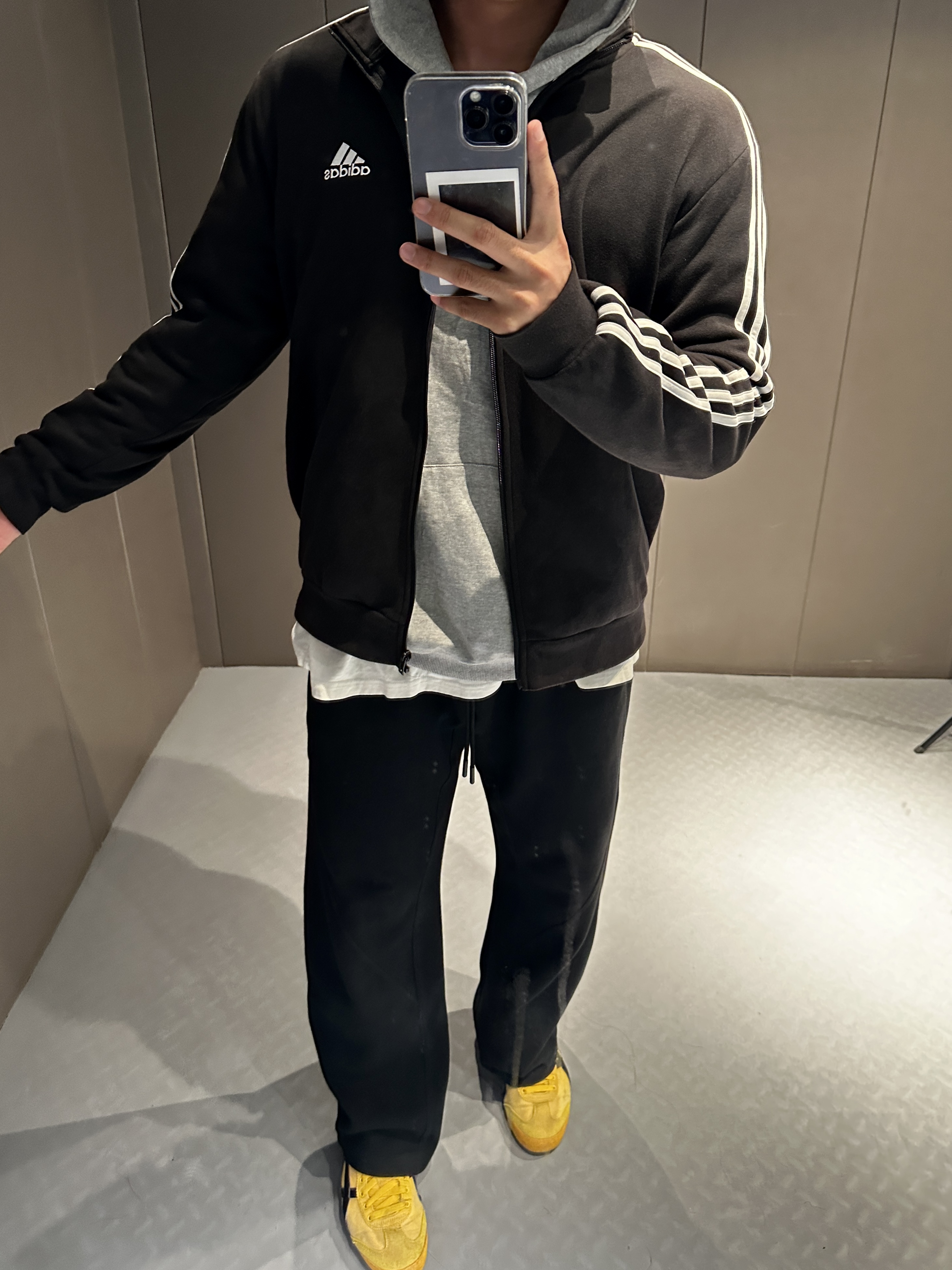 健身房就这套运动风拉满了