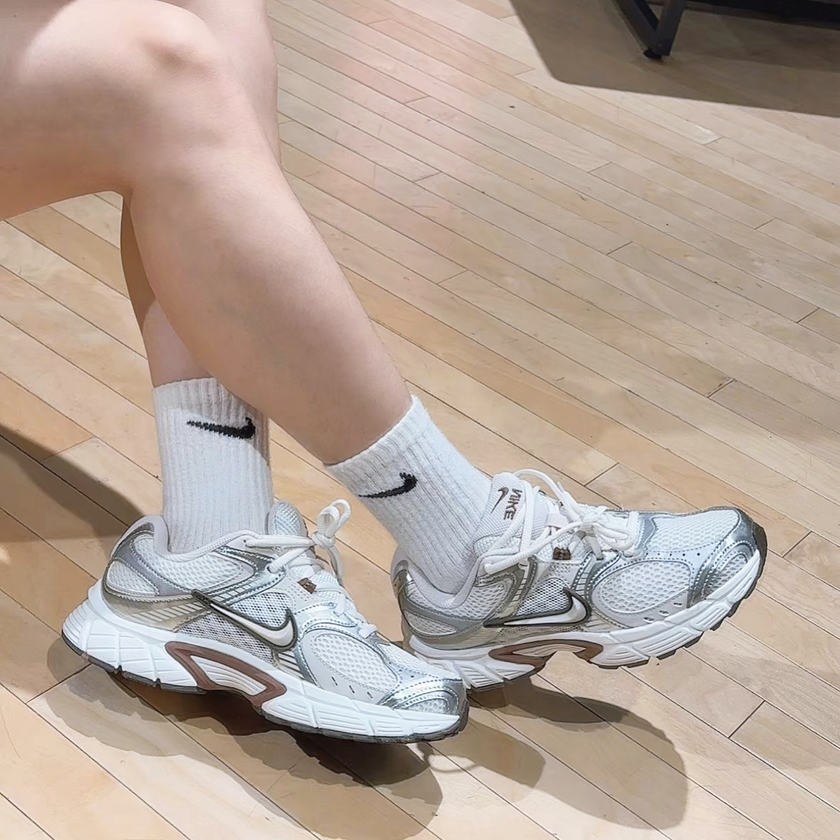 韩系感满满的Nike新款是谁在穿😎