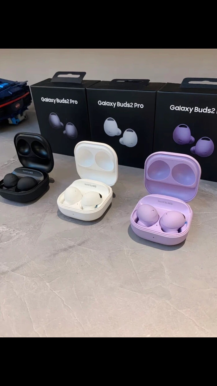 三星 Galaxy Buds 耳机：小巧