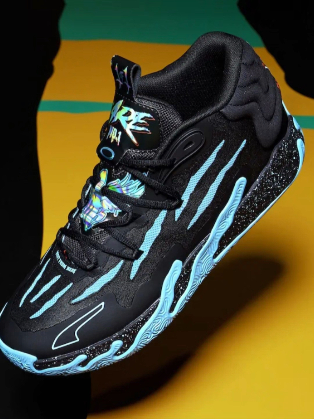 Puma MB.03 Blue Hive