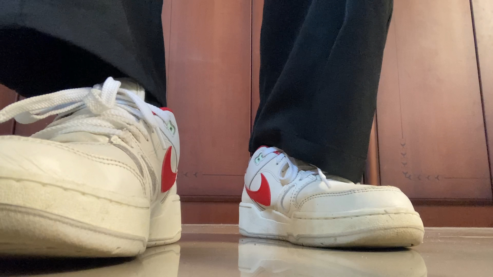 Nike板鞋,喜欢的家人们给个关注哦~后期还会分享更多高颜值球鞋!