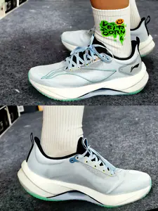 如此小清新的配色?!这双超轻21上脚太好看啦