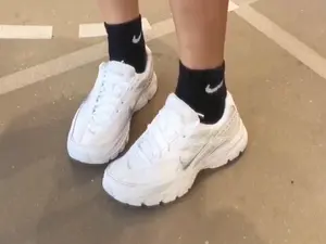 Nike Initiator 复古跑步鞋