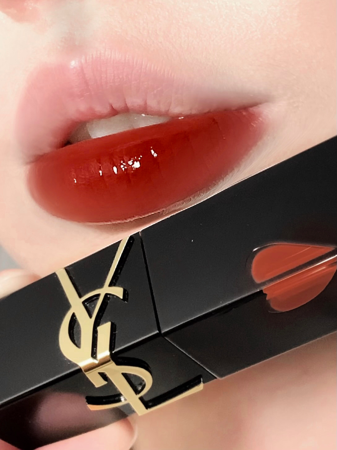 含“镜”量超高！YSL镜门子弟集合！