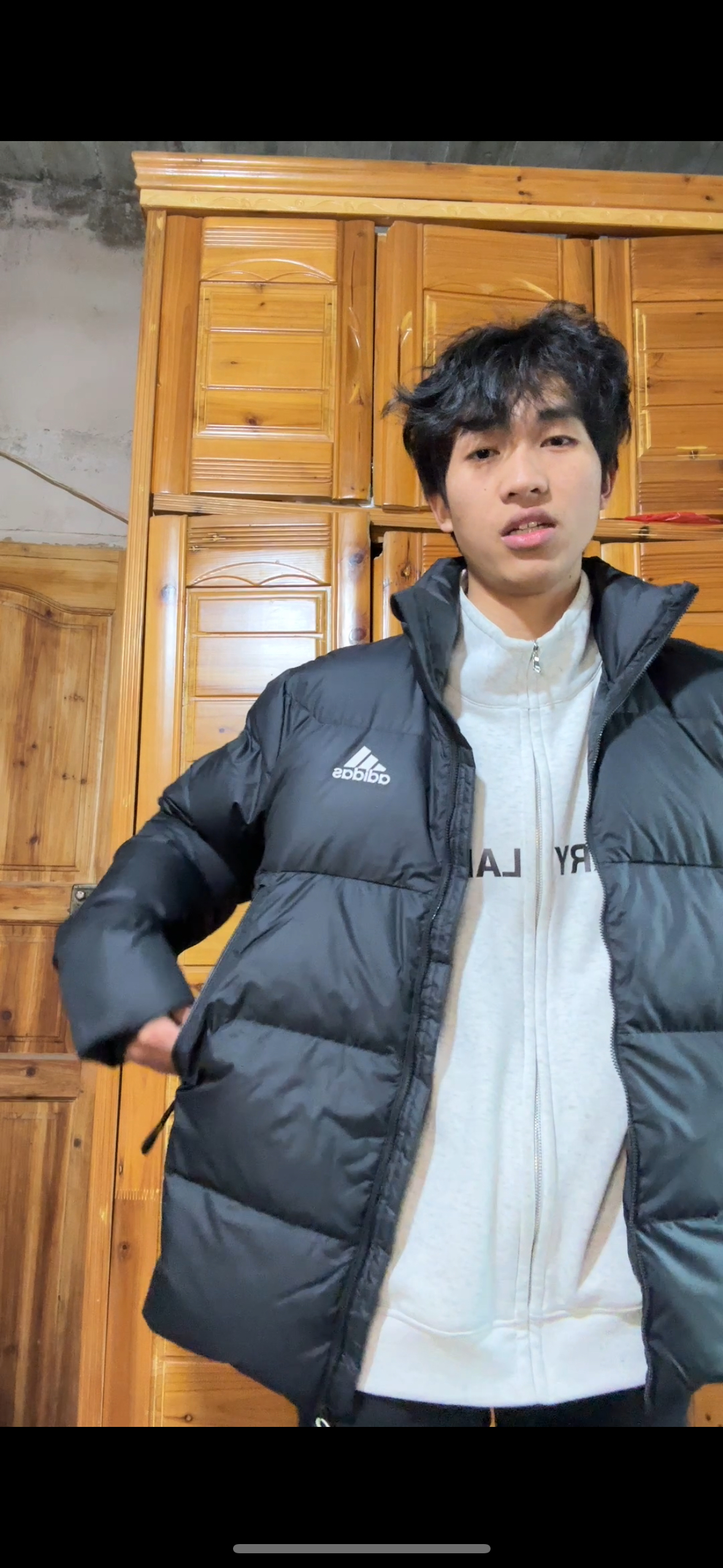 这款Adidas的羽绒服真的不要太好看！