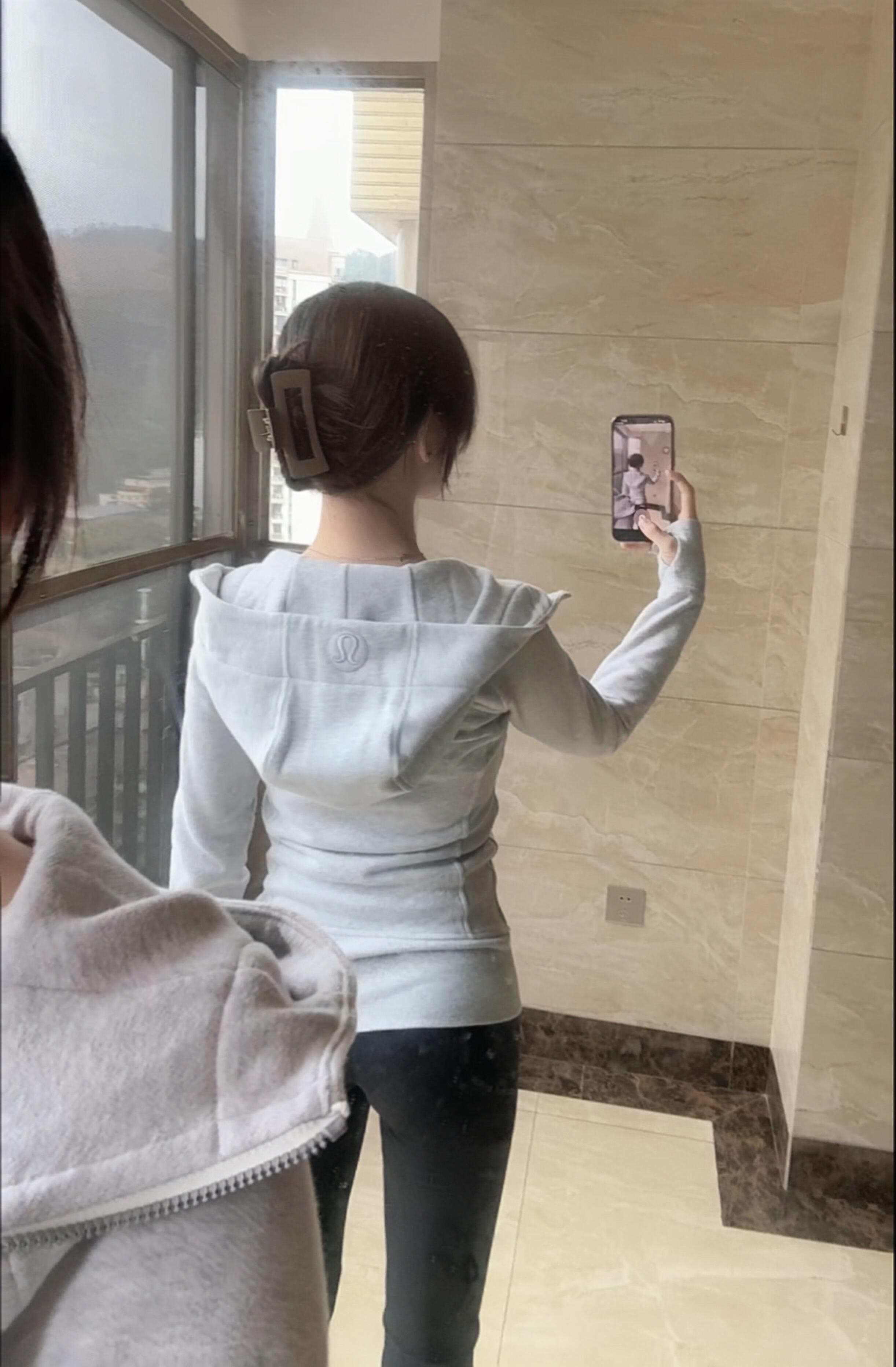 Lulu scuba卫衣你值得拥有