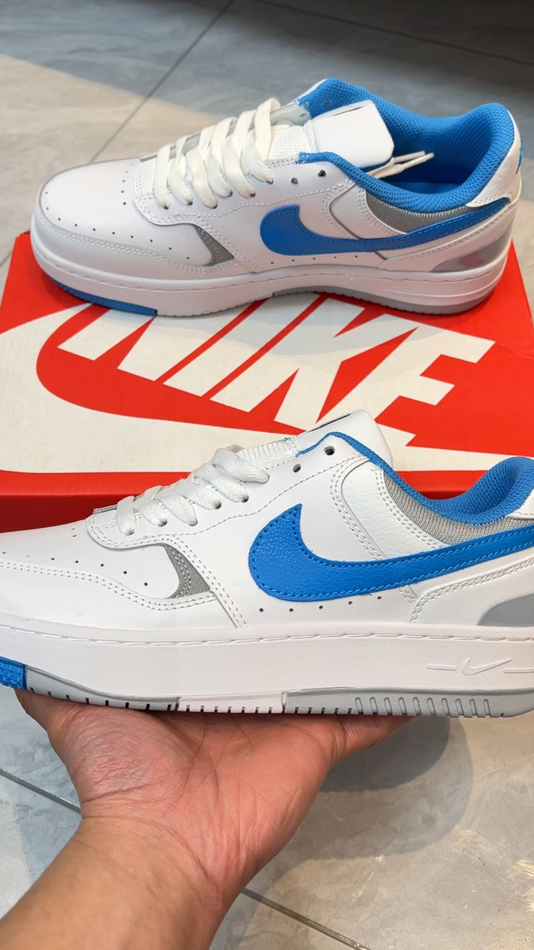 沉浸式开箱~NIKE小众蓝白板鞋!
