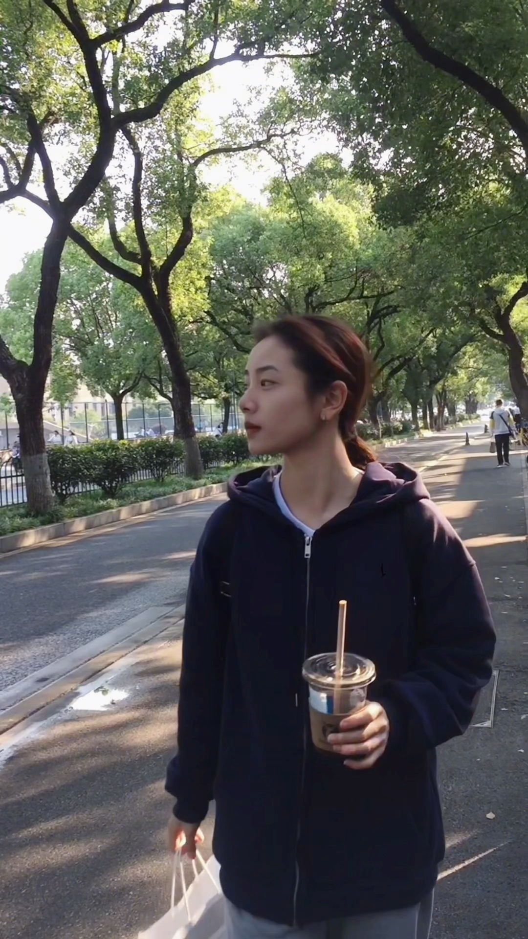 爱穿卫衣的年纪
