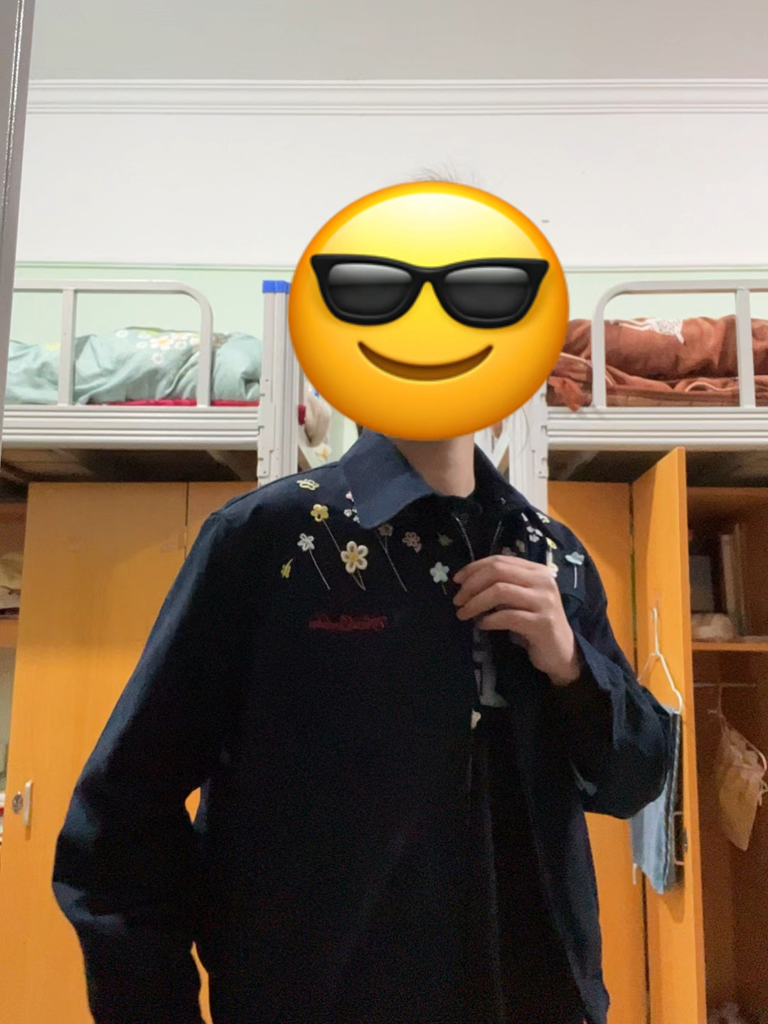 谁能拒绝这件小众宝藏刺绣外套