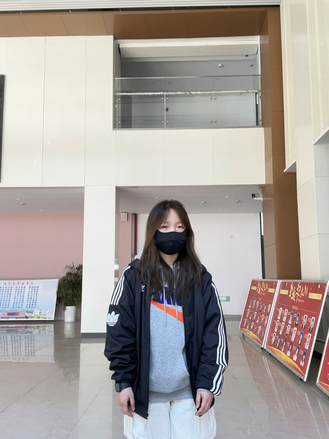 阿迪达斯夹克和whiplash绝配🤓