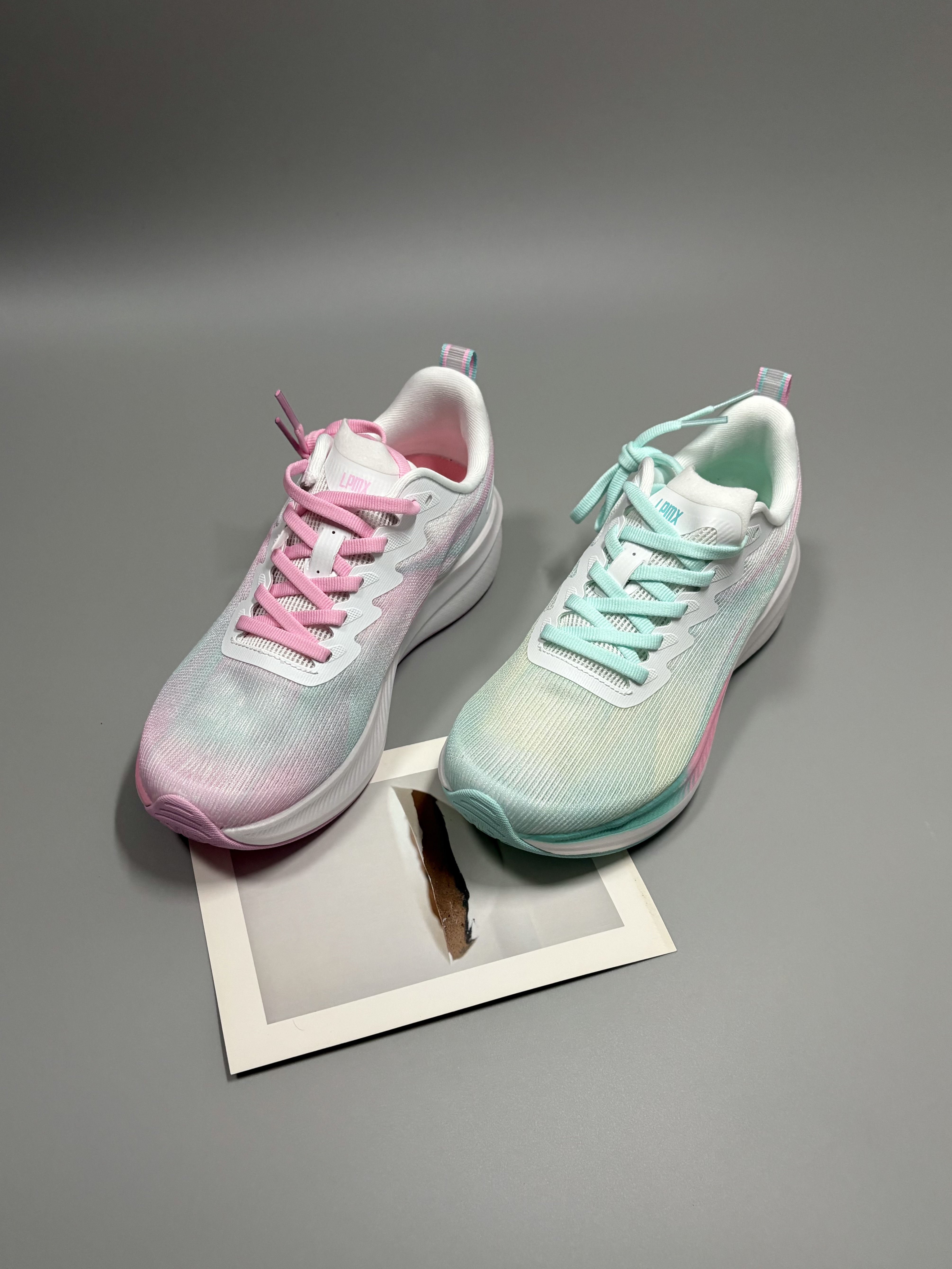 领跑鸳鸯配色也不错