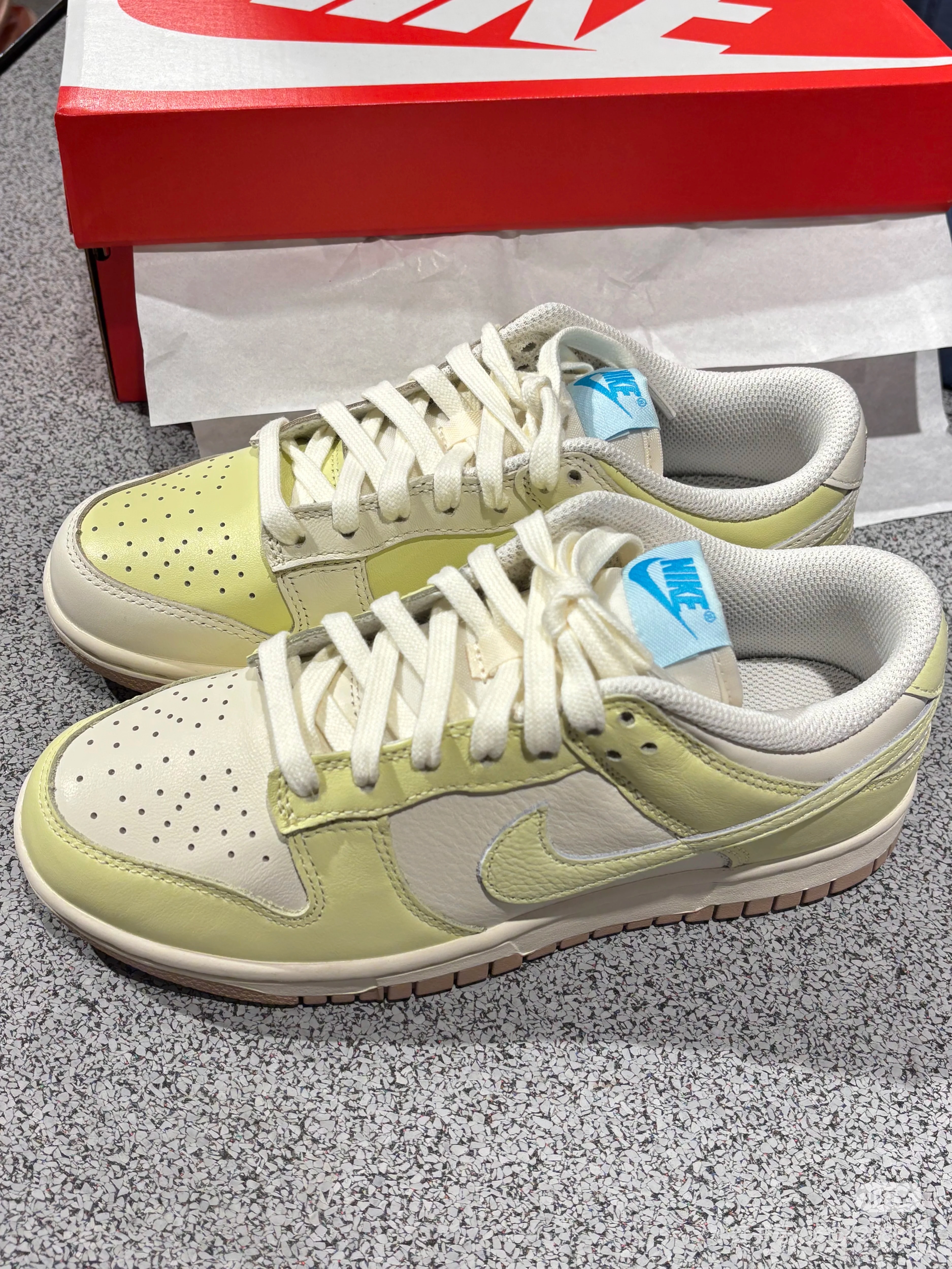 👟挖到一双超适合春夏的板鞋!