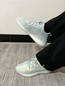 冰蓝椰子鞋,夏日清凉的救星😎,穿上它,高温全退散!