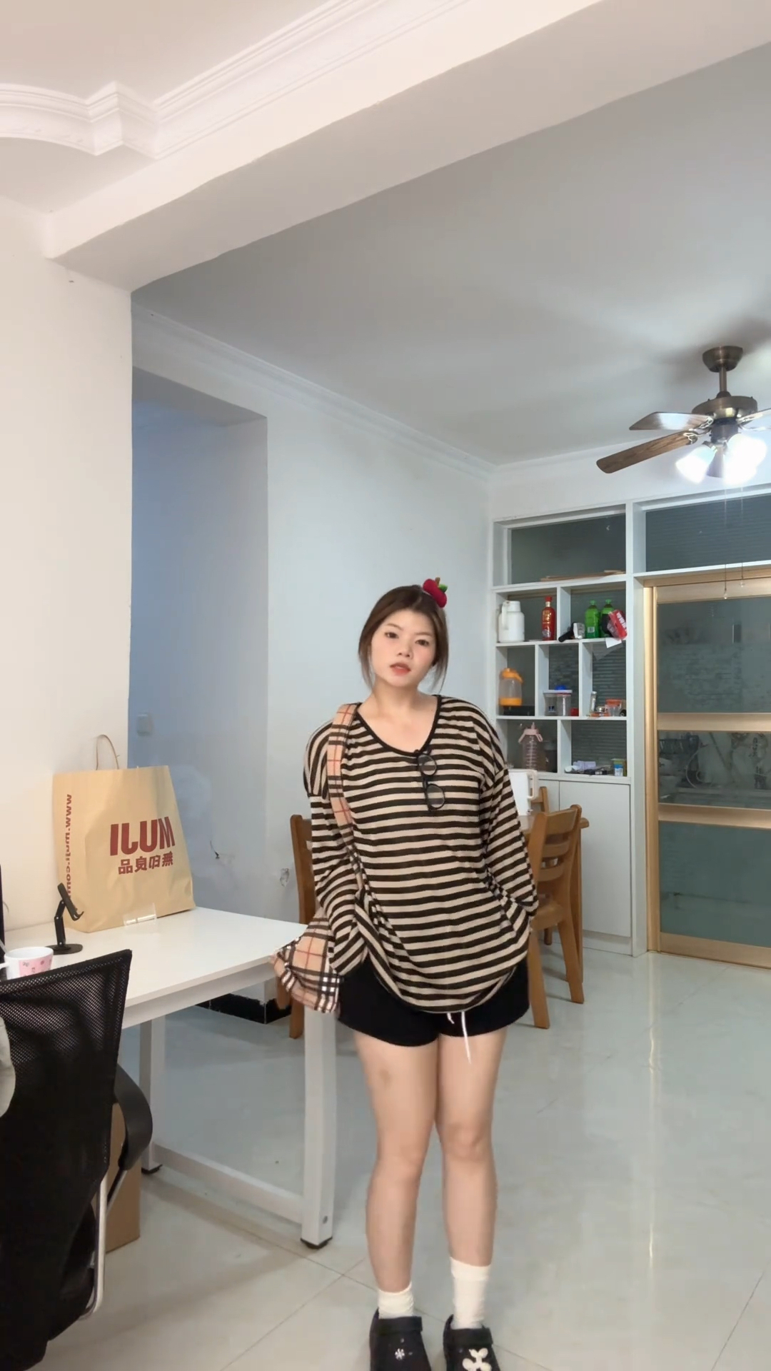 5G入秋！条纹长袖永远穿不腻