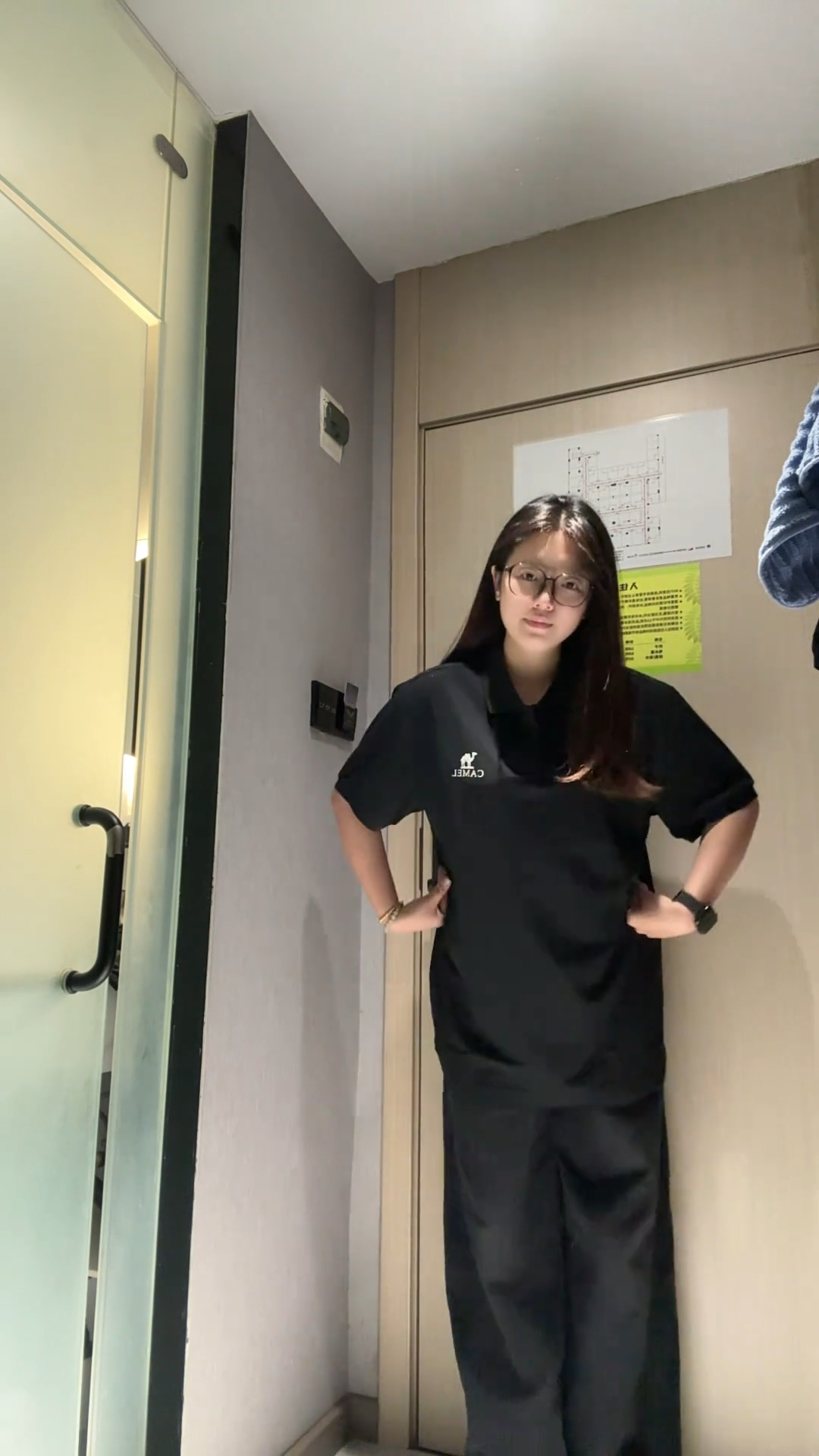 女大学生勇闯职场！好帅的Polo衫👕～