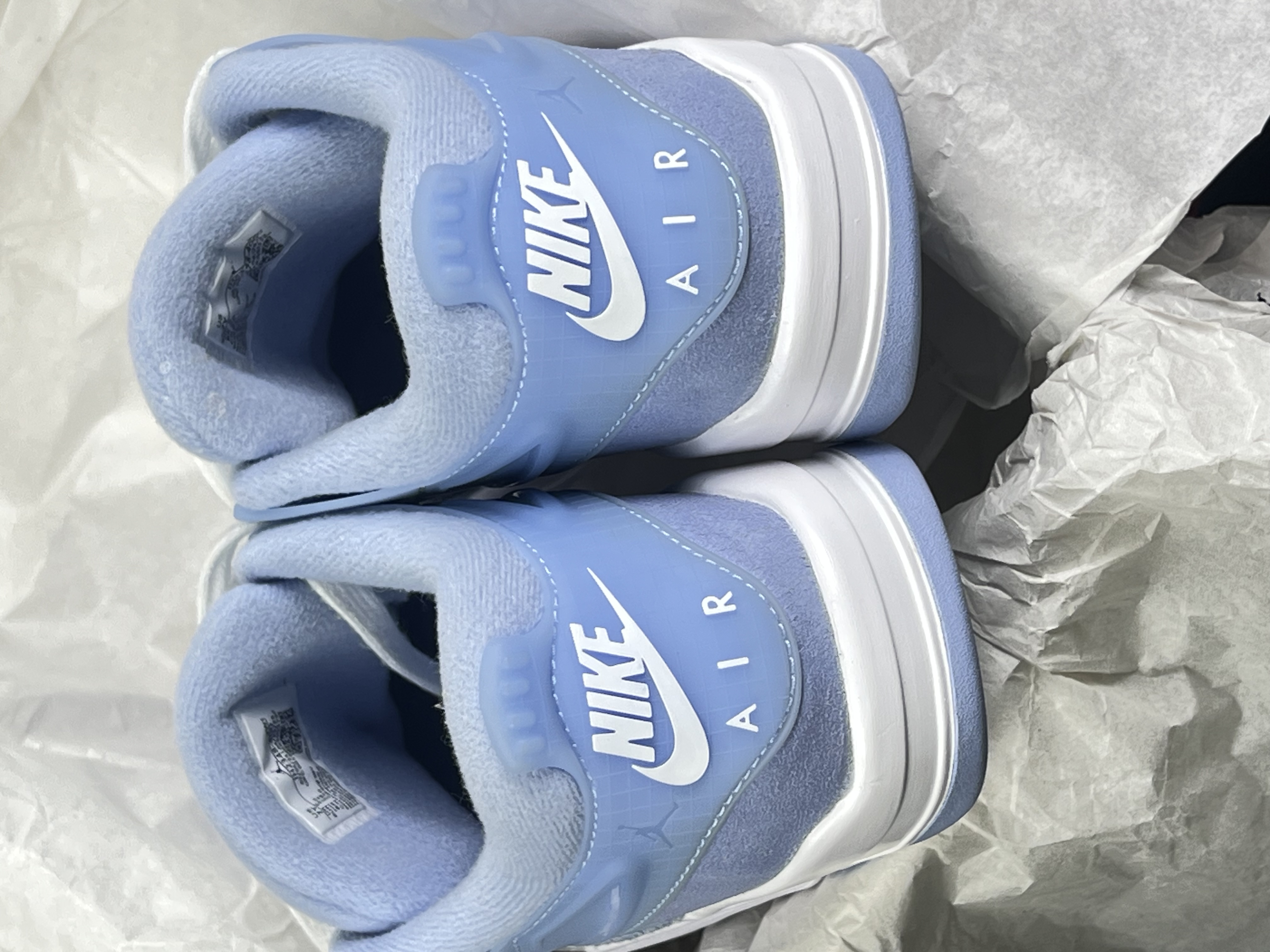 这双“香芋雾霾蓝”Nike,是懂冬日温柔的~💜