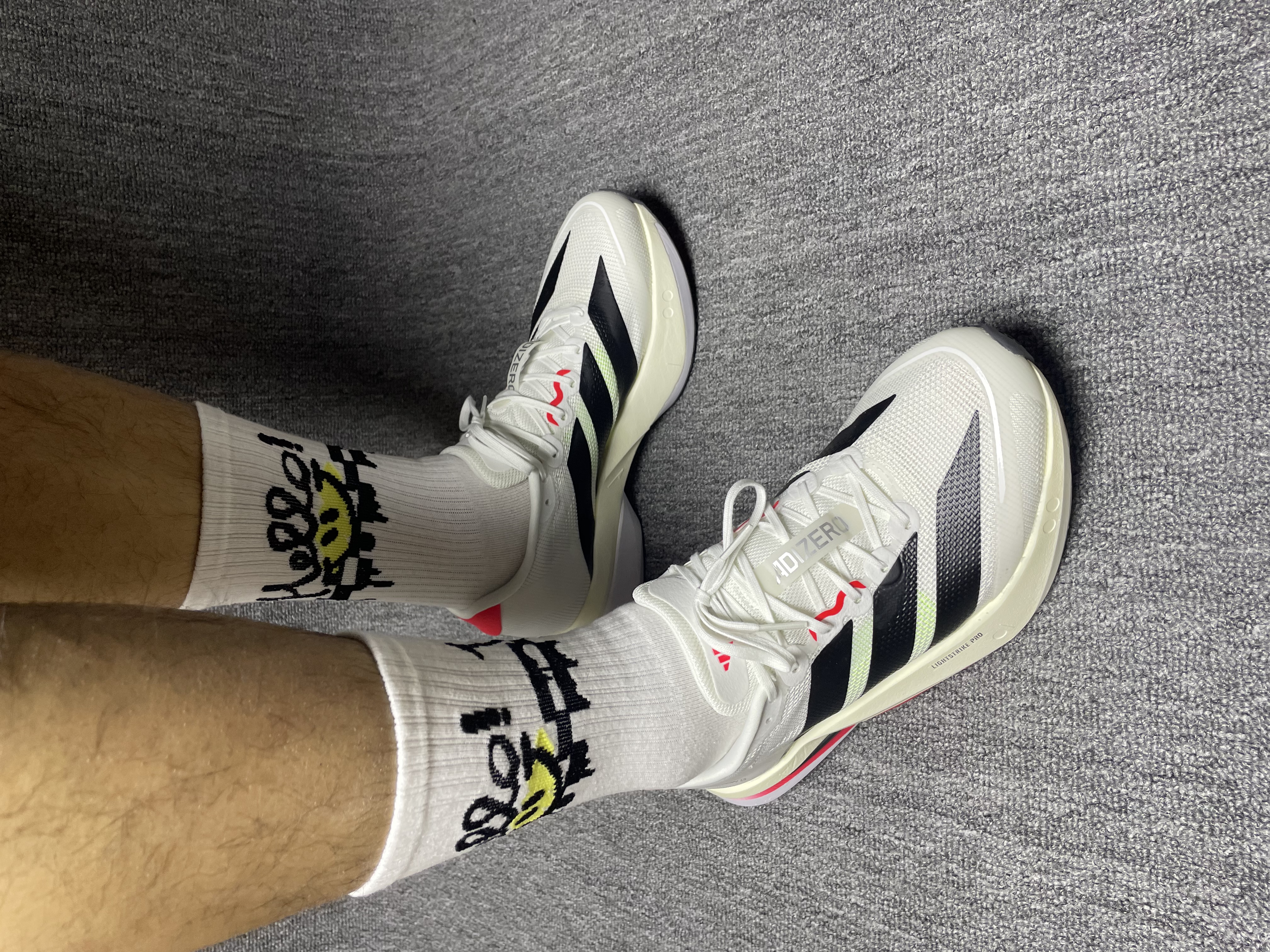 白绿纯净感+澎湃脚感 | 这双鞋被我拿捏了