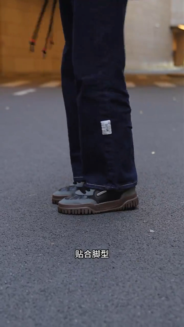 欧文厚底板鞋，时尚百搭，通勤神鞋