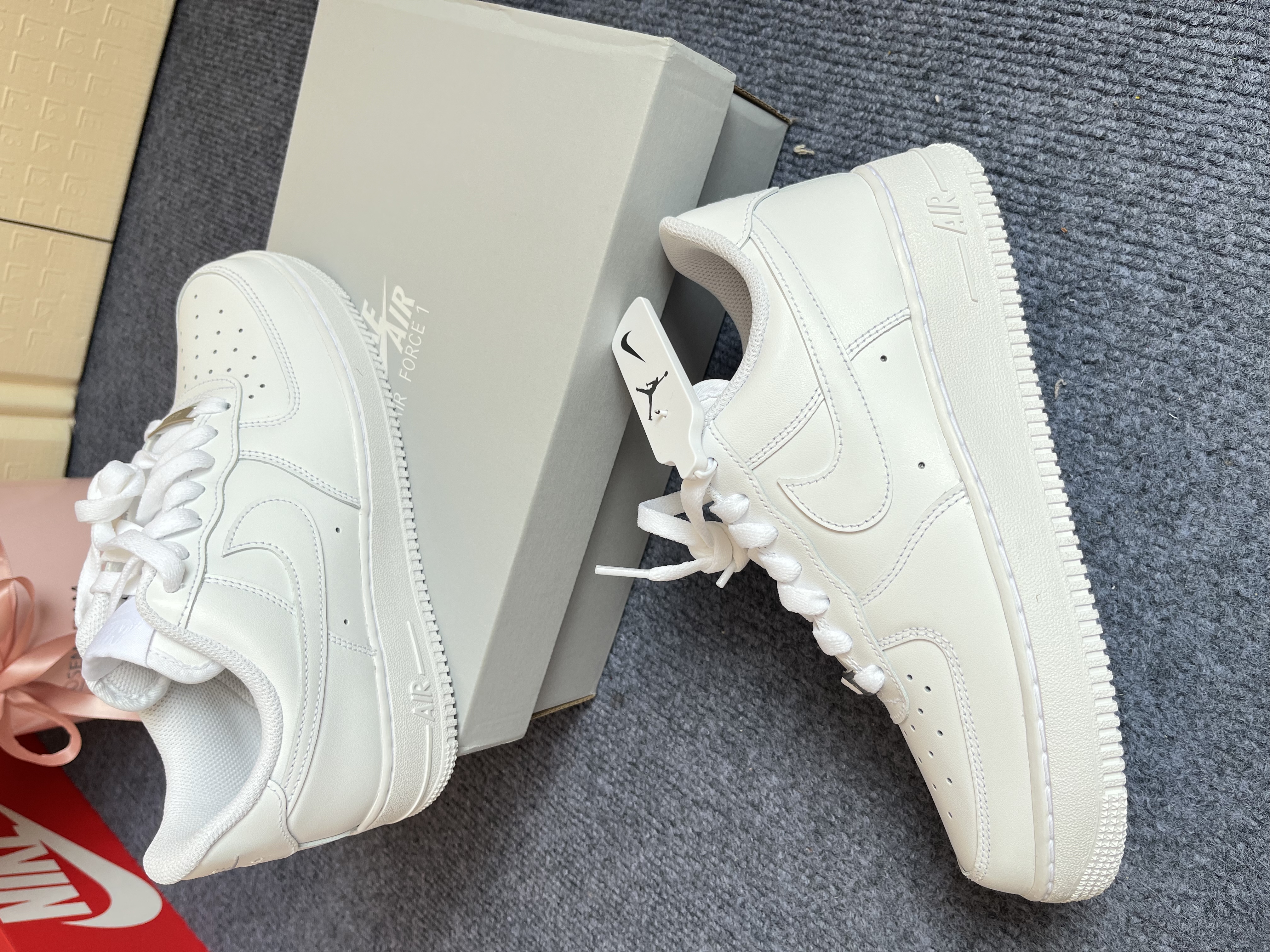 经典纯白❗️怎么搭都不翻车❗️