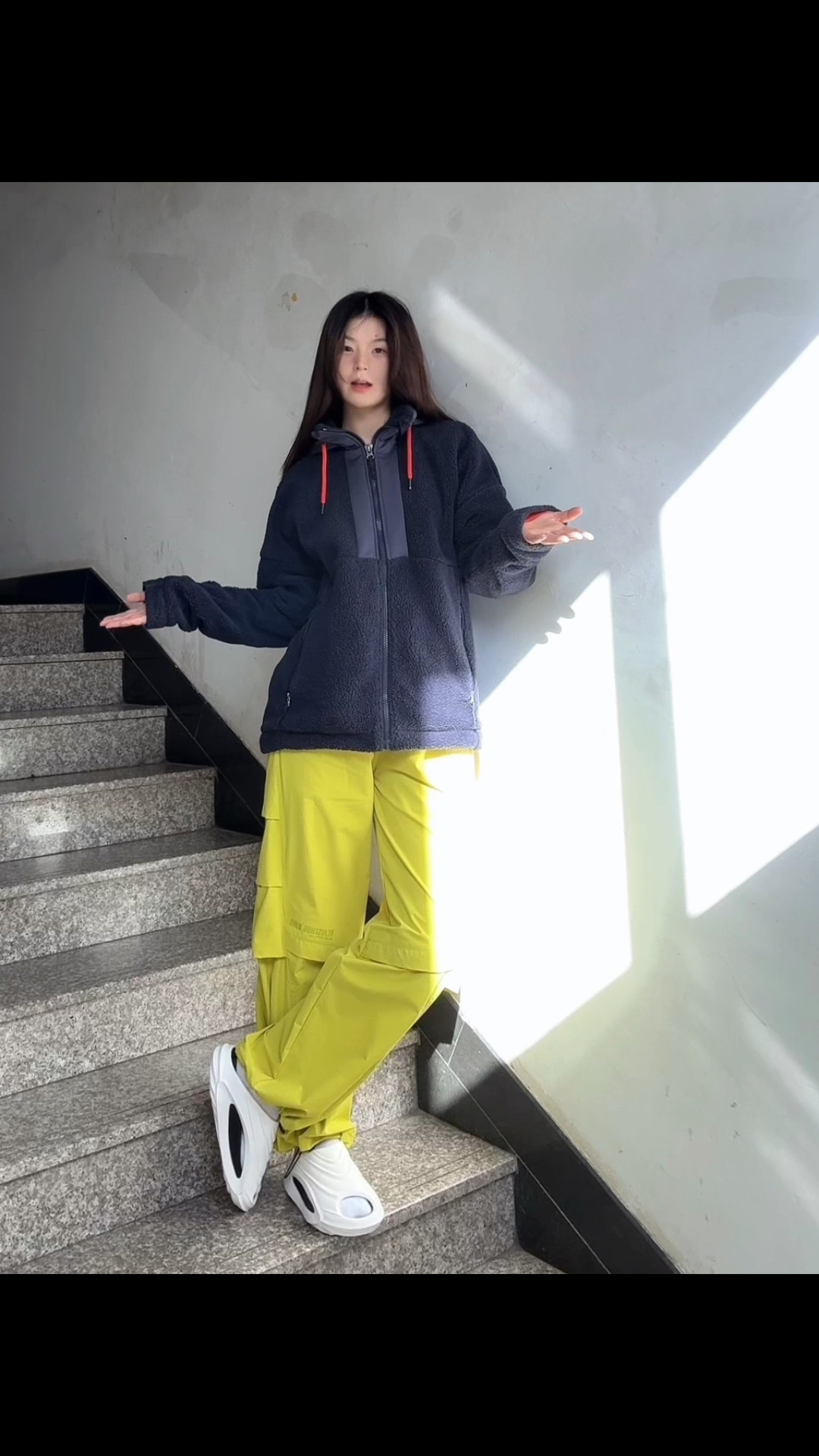 亚束拖鞋 咋这么好看还好穿呢