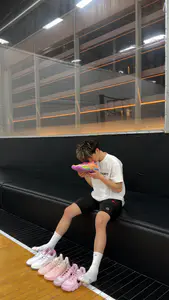 想给大家看看我的四双真香鞋子